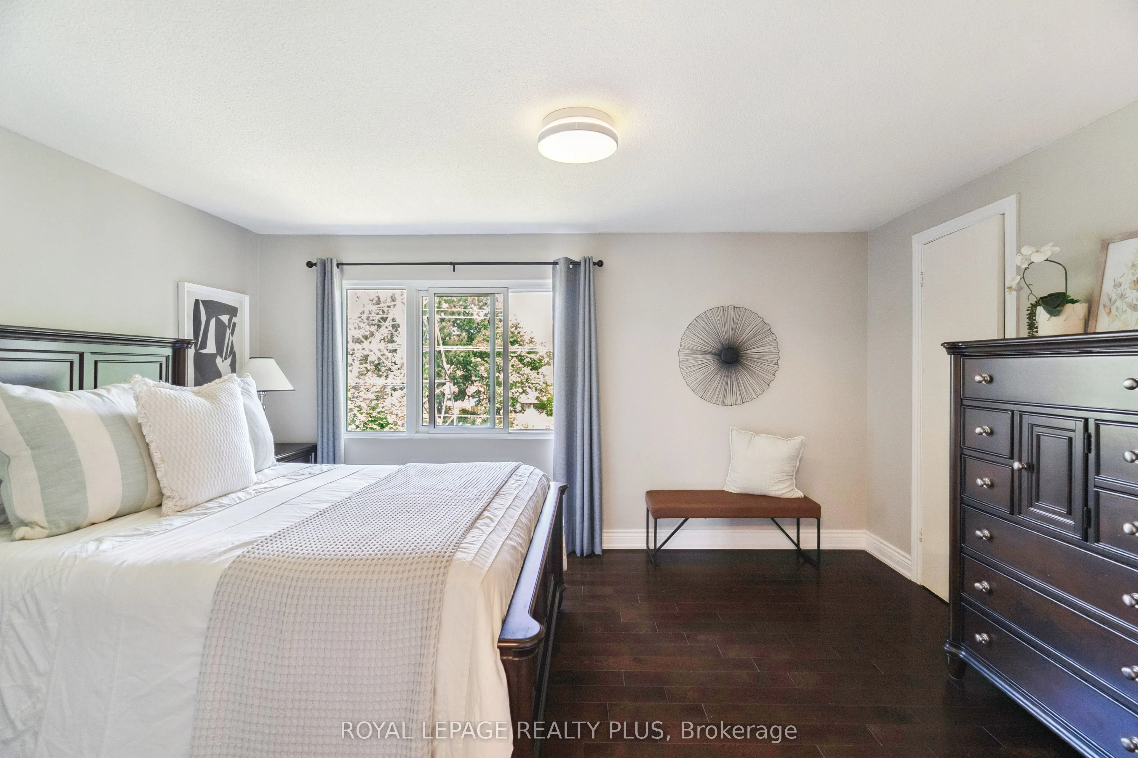 1755 Rathburn Road E, #76