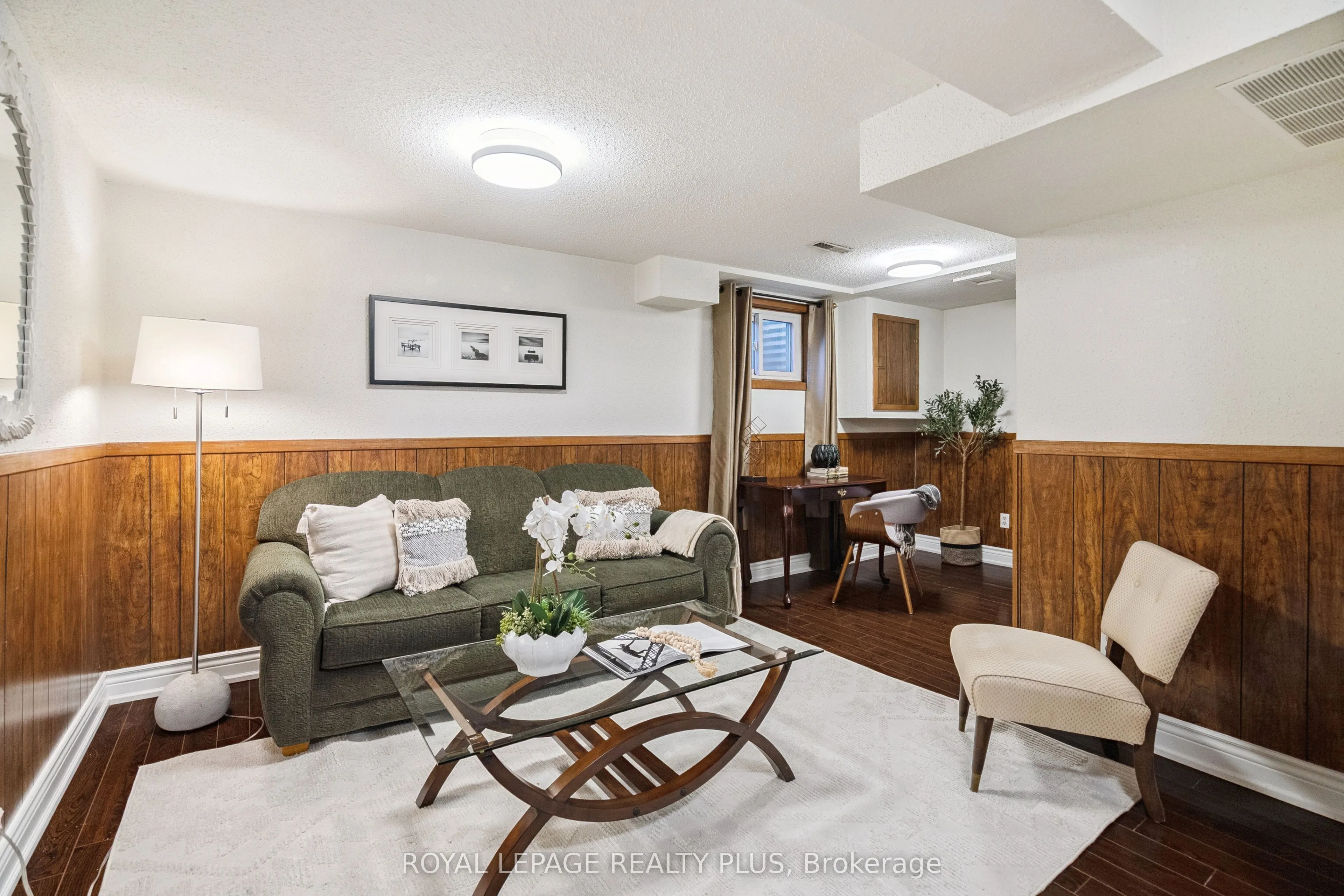 1755 Rathburn Road E, #76