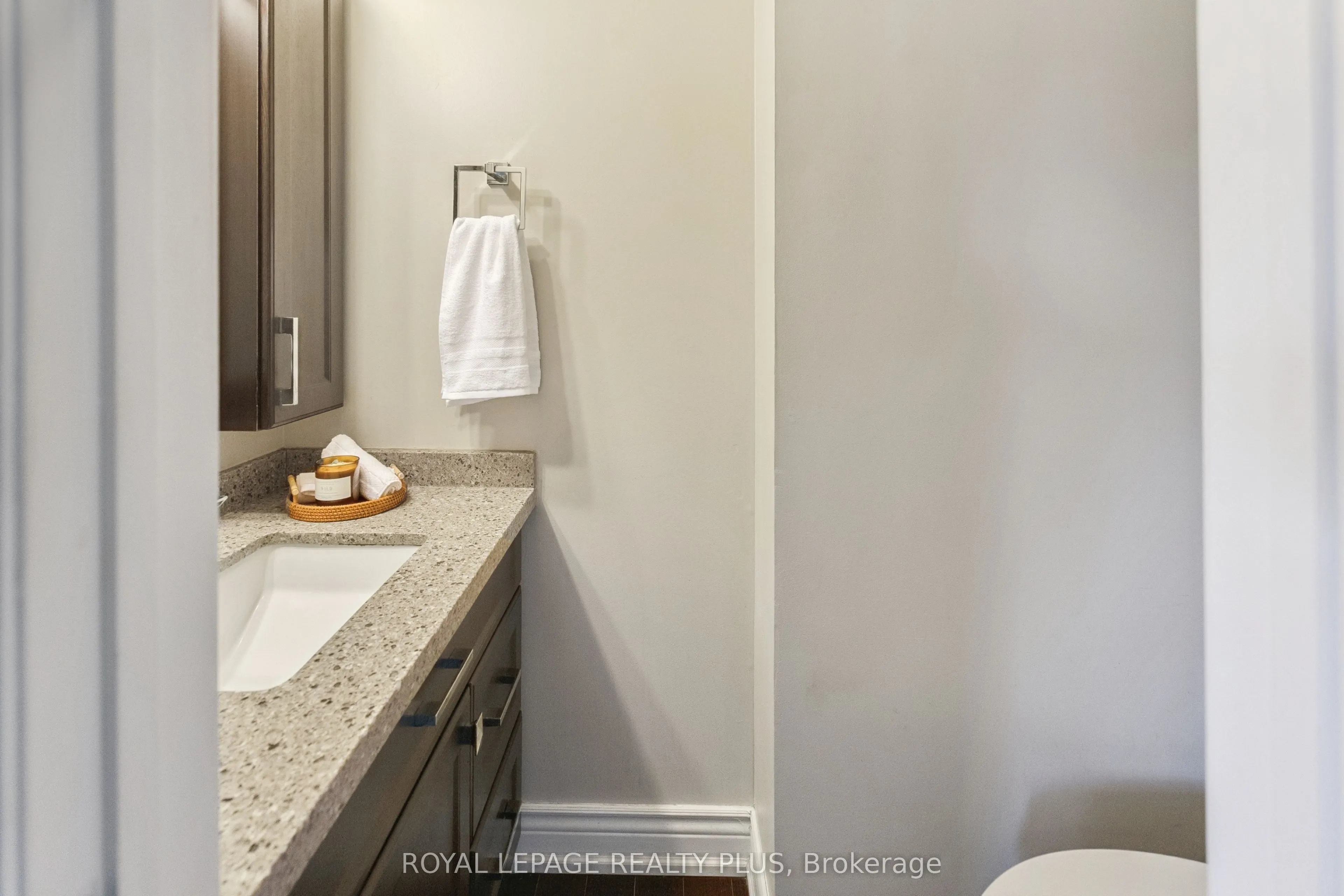 1755 Rathburn Road E, #76