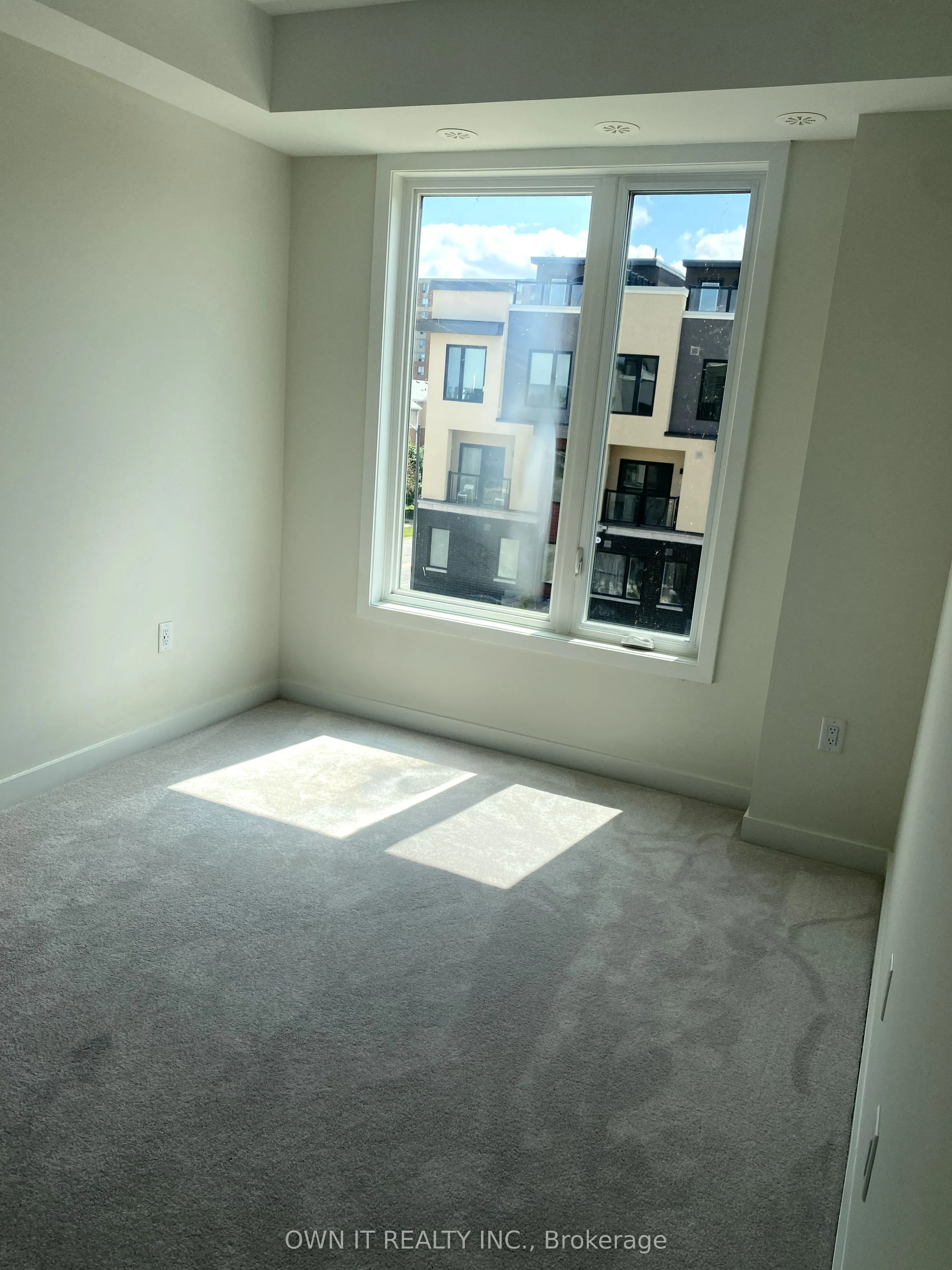 3538 Colonial Drive, #8