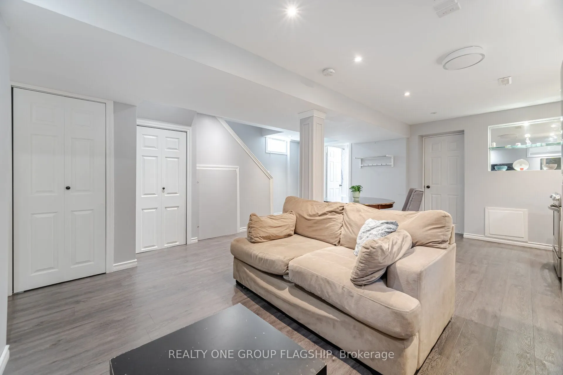 7267 Windbreak Court