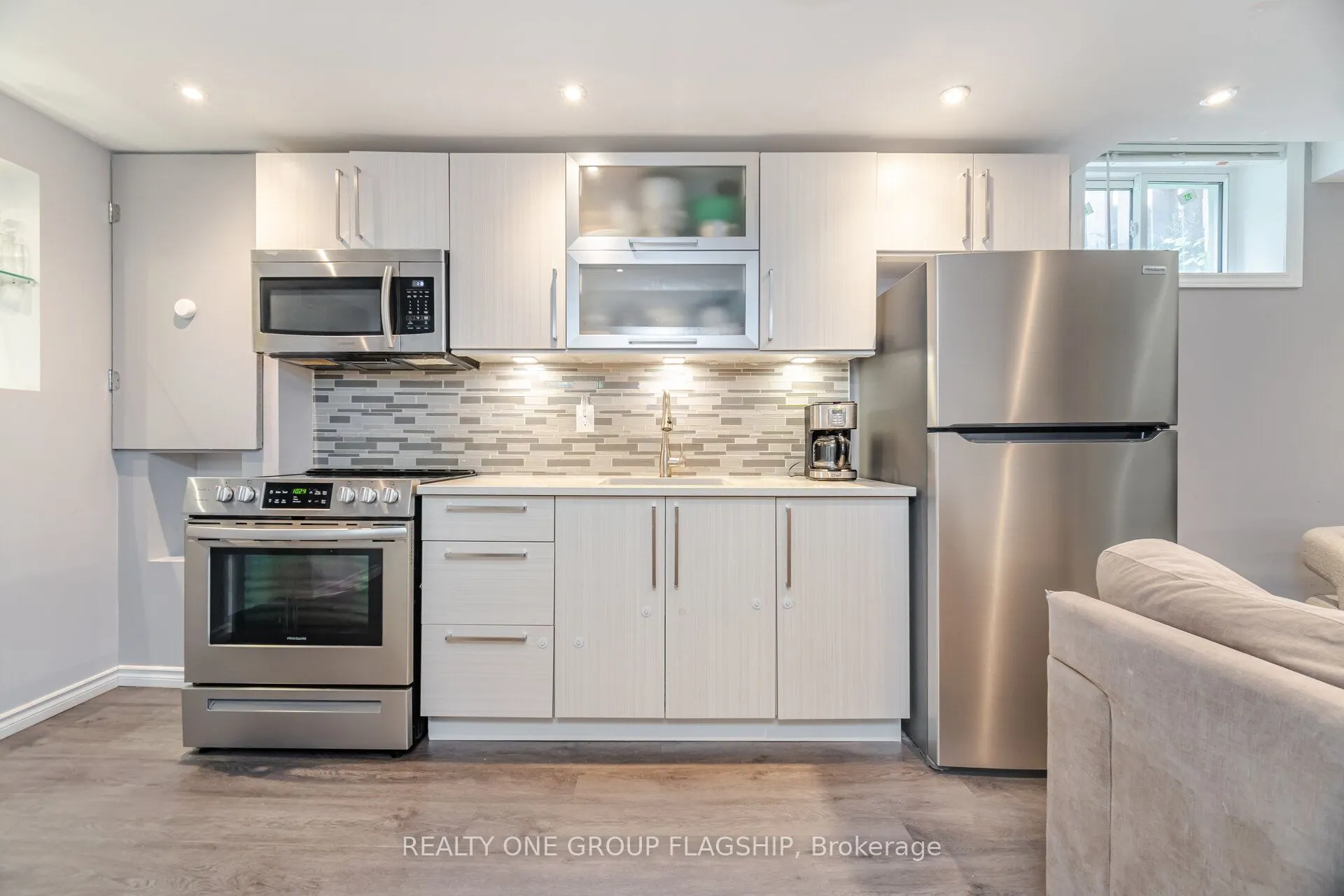 7267 Windbreak Court