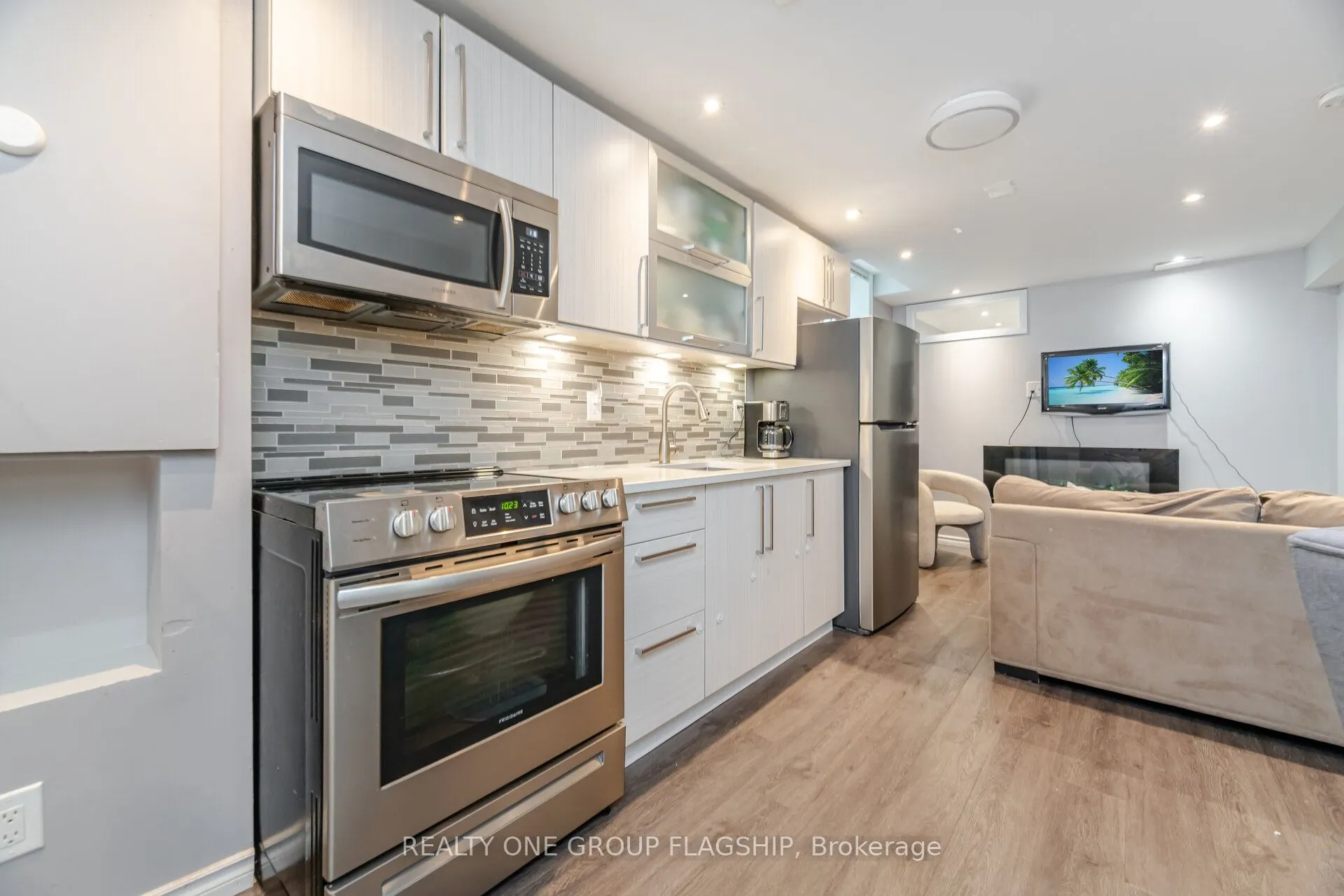 7267 Windbreak Court
