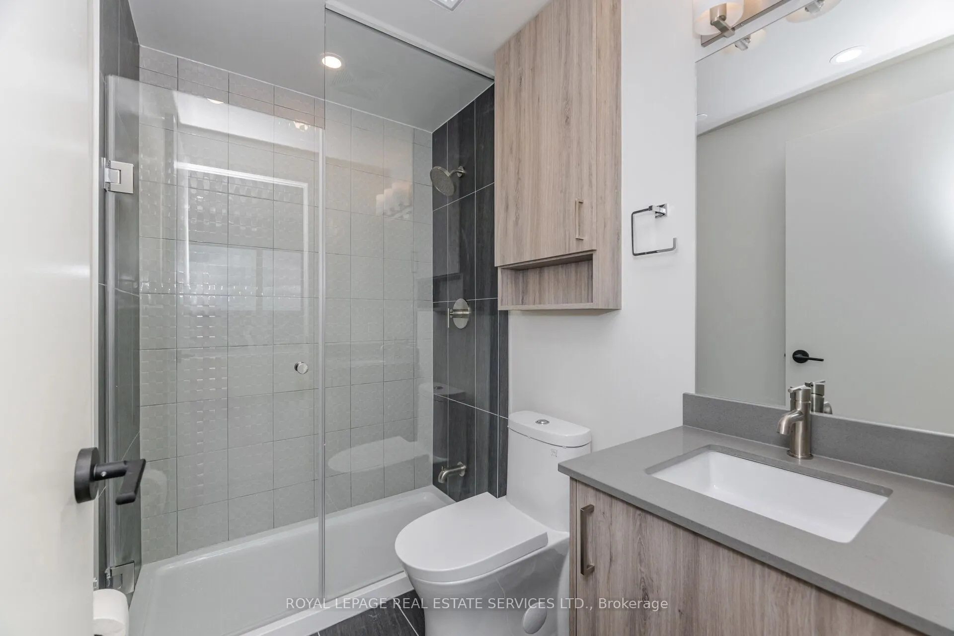 8010 Derry Road #1202