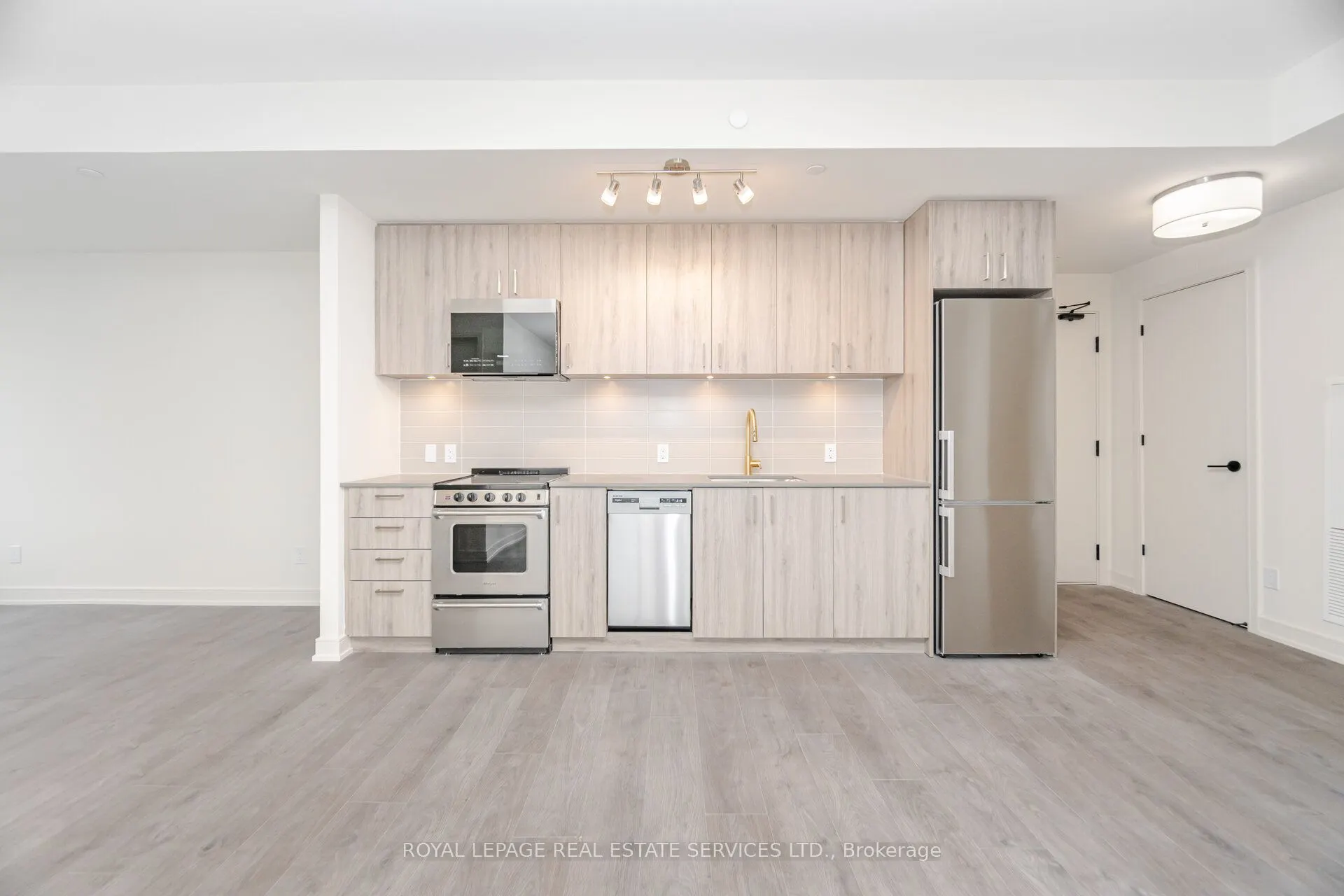 8010 Derry Road #1202