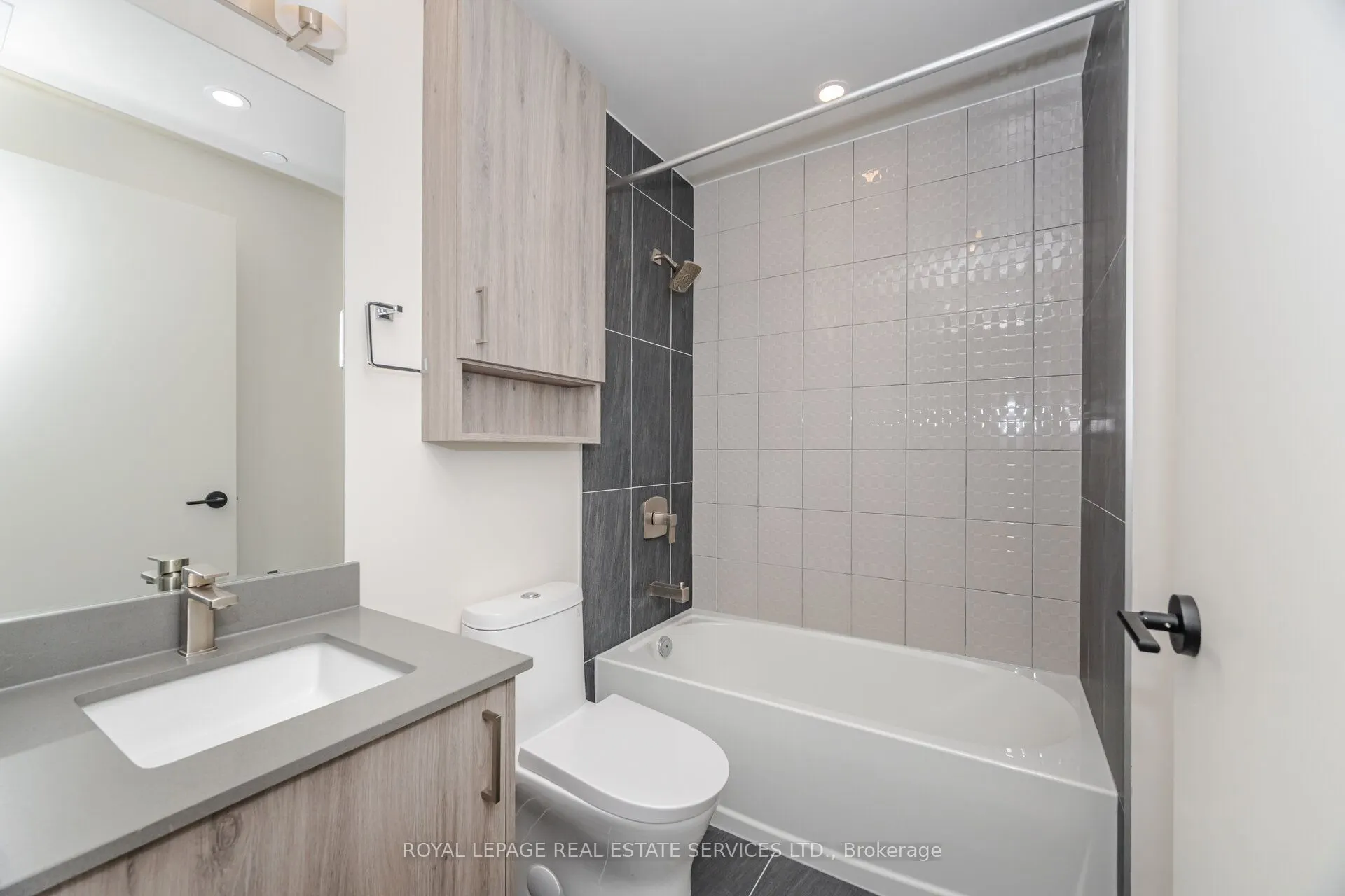 8010 Derry Road #1202