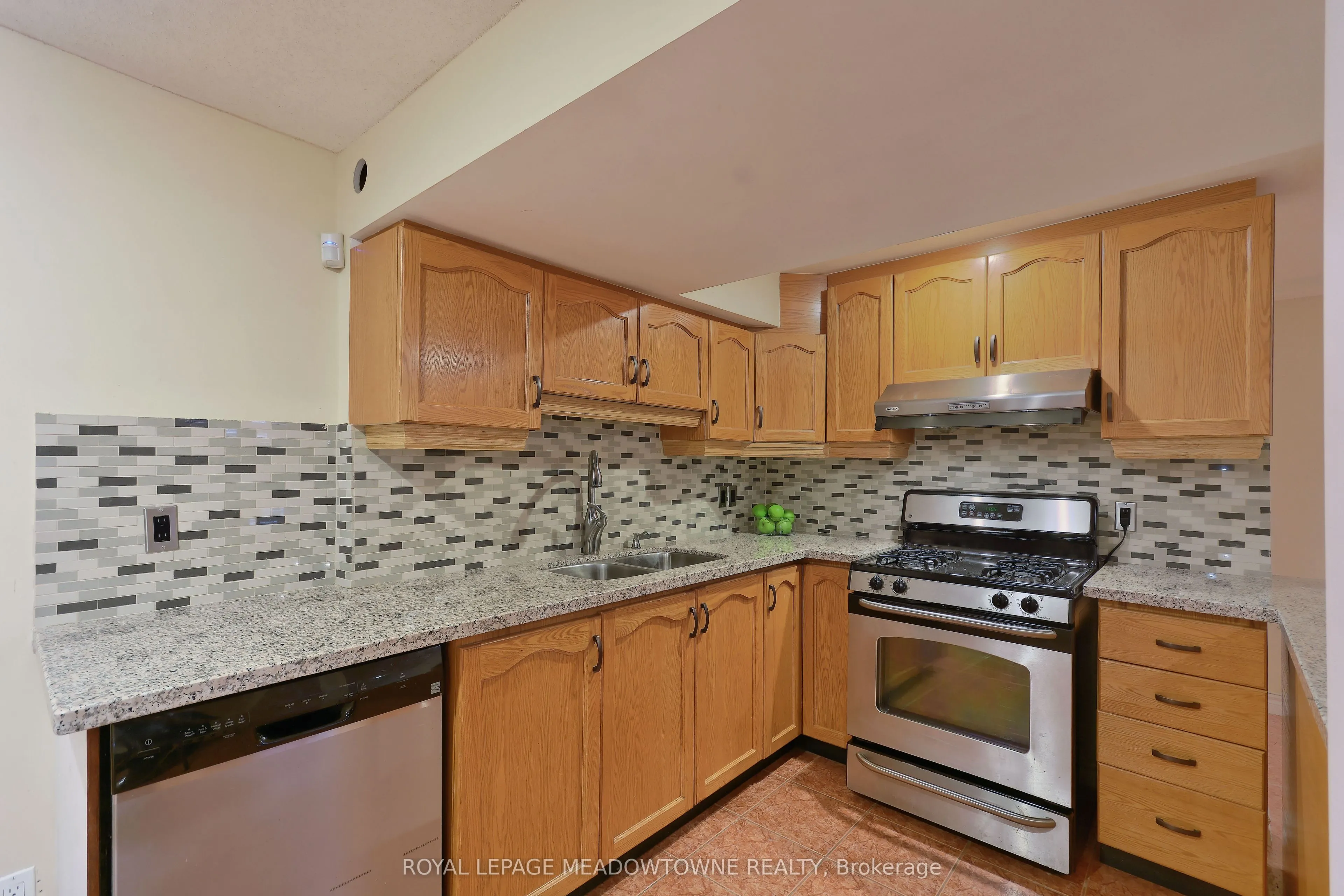 2857 Termini Terrace