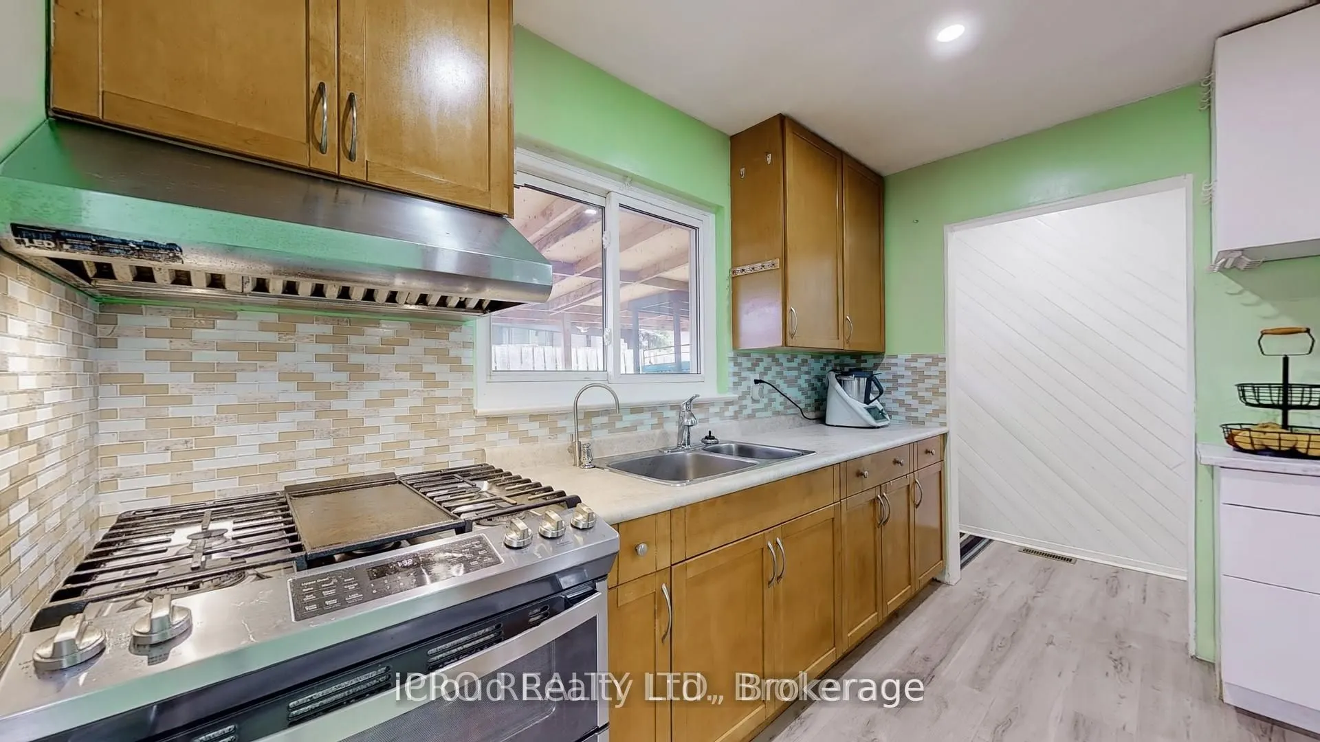 19 Flamingo Crescent