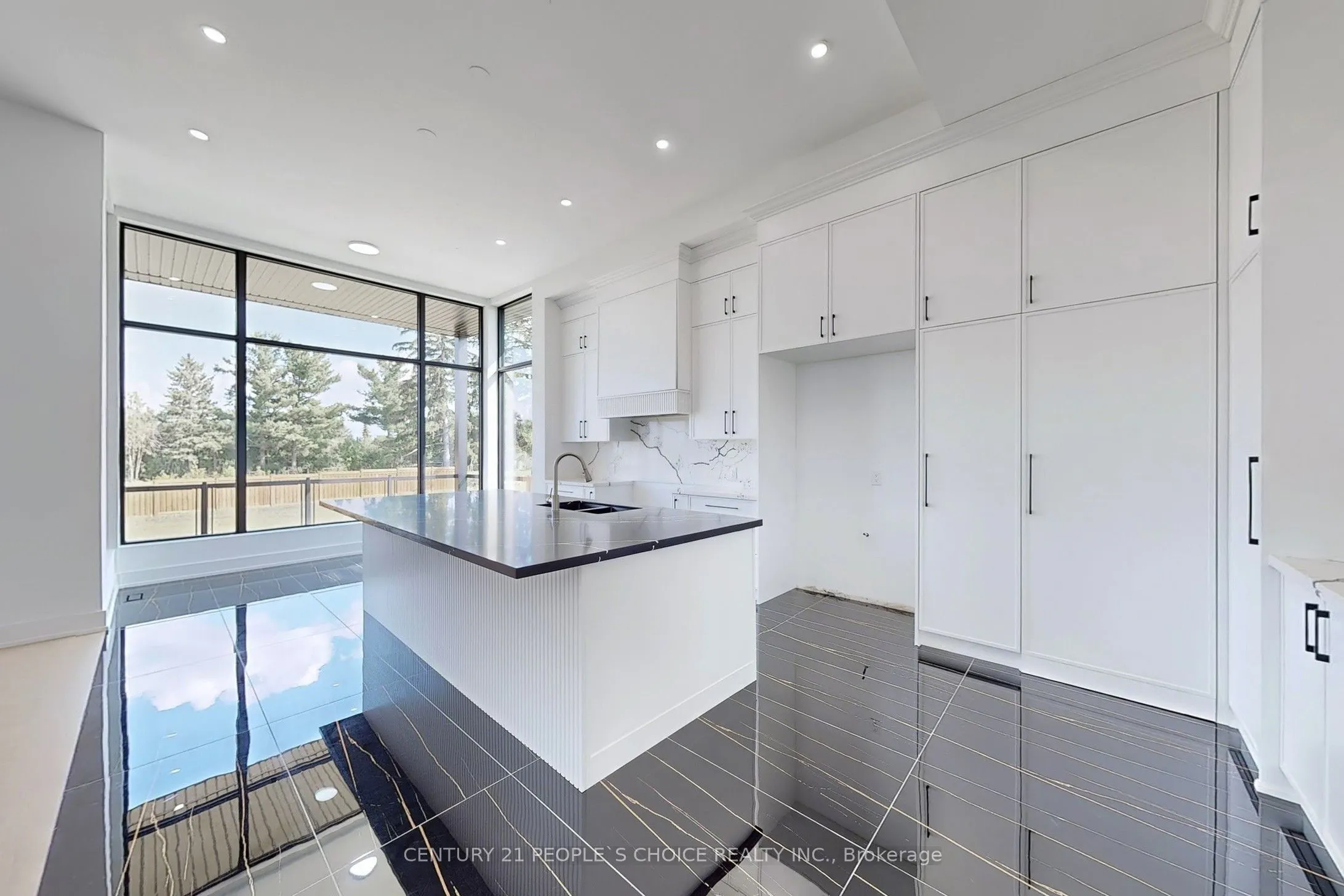 14 Sugarbush Court