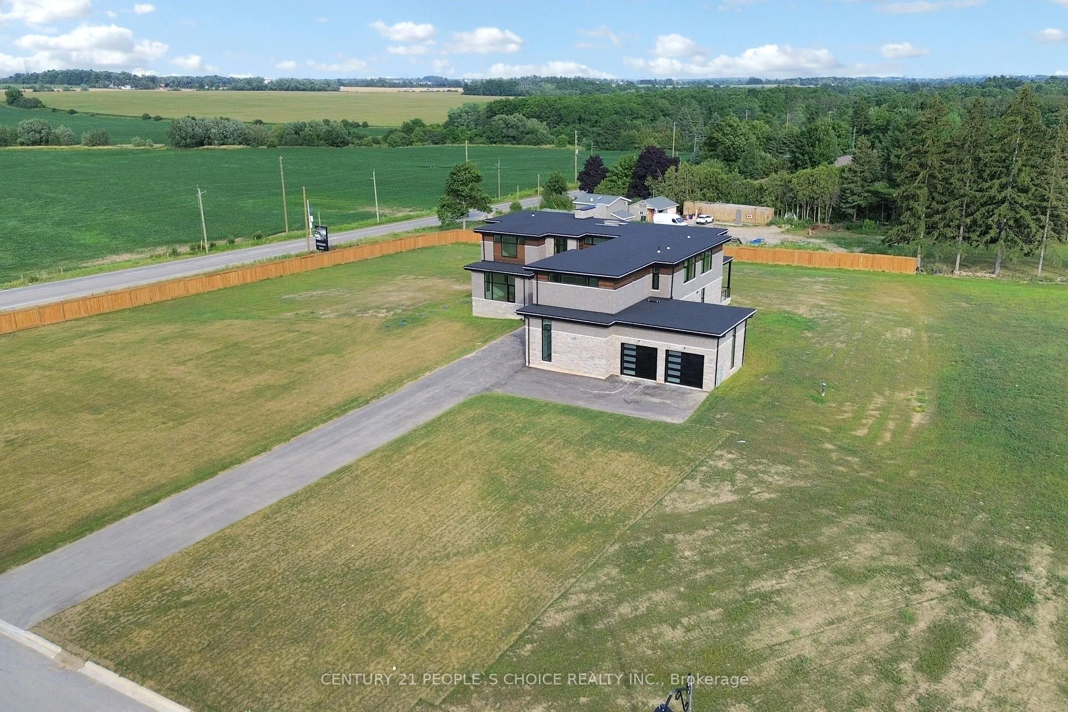 14 Sugarbush Court