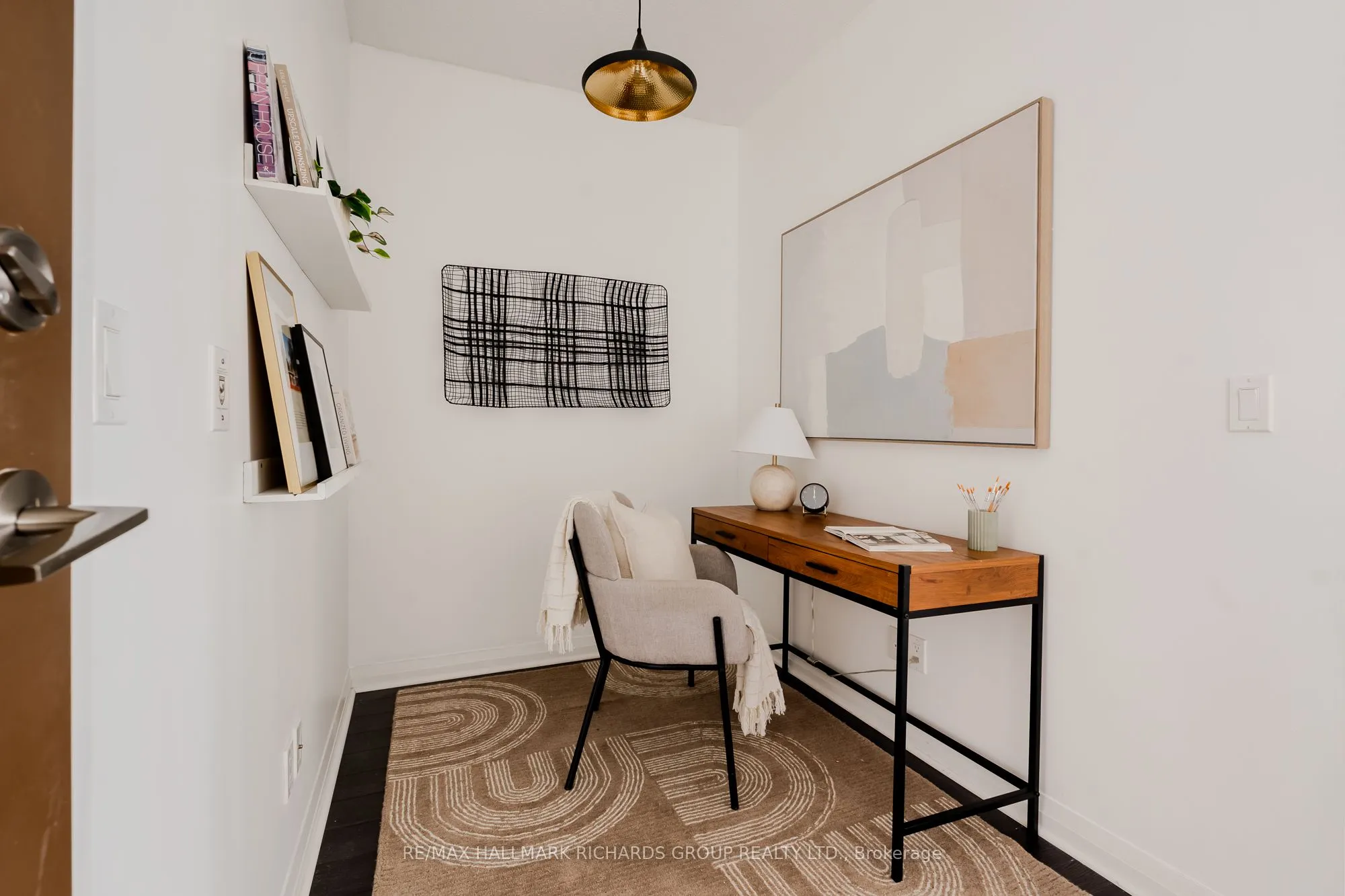 55 Eglinton Avenue W, #708