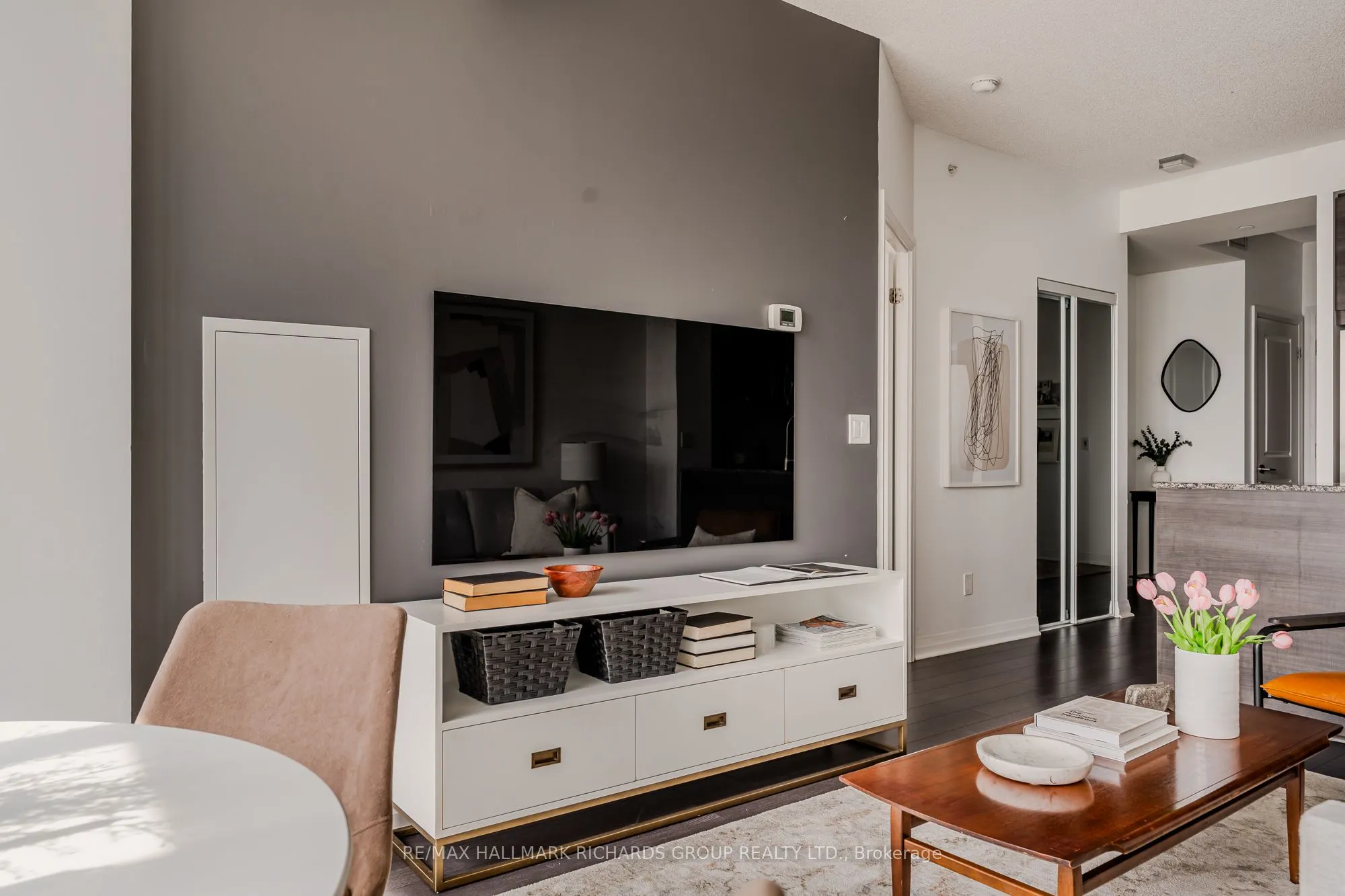 55 Eglinton Avenue W, #708