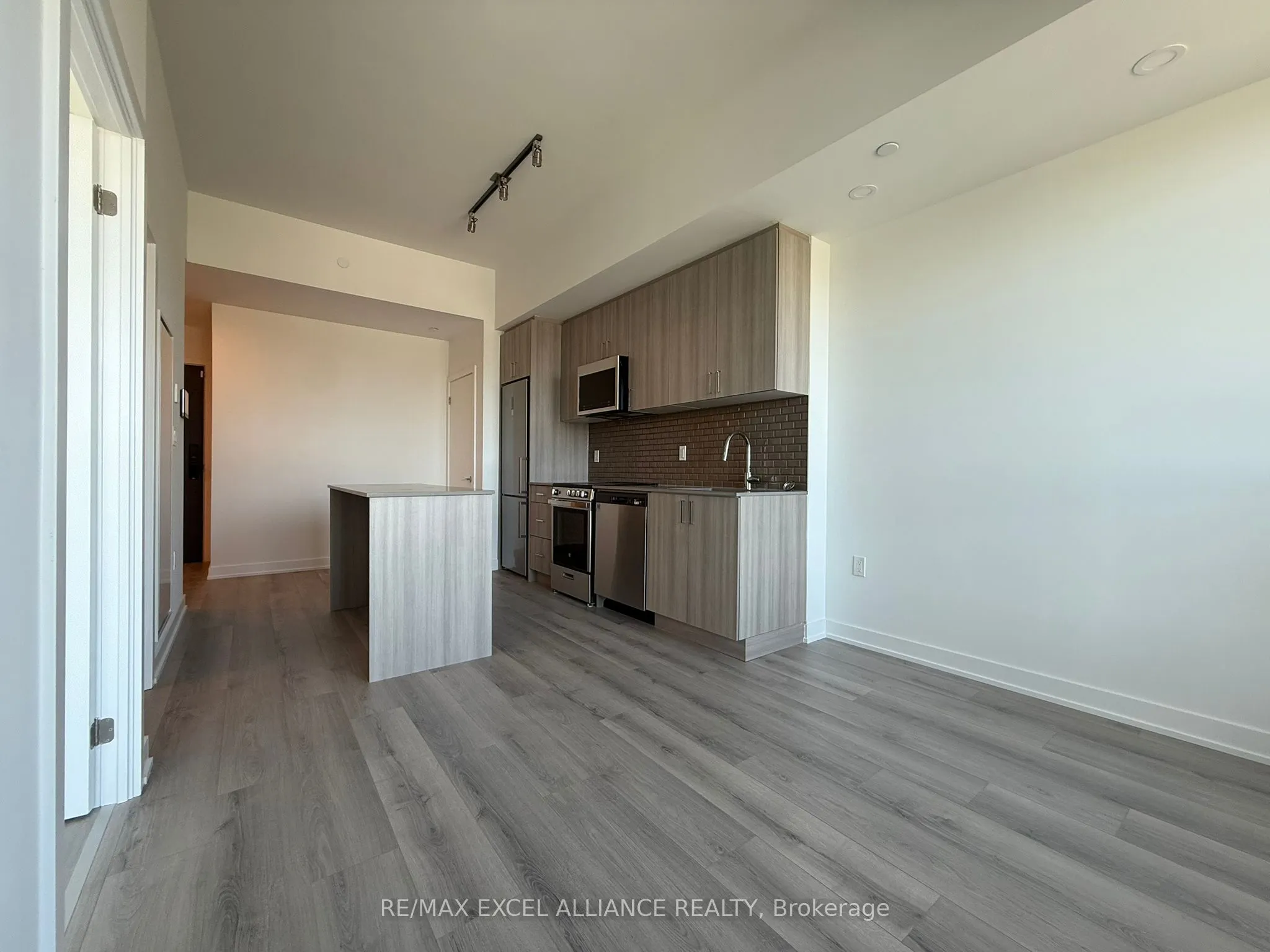 1005 Dundas Street E, #544