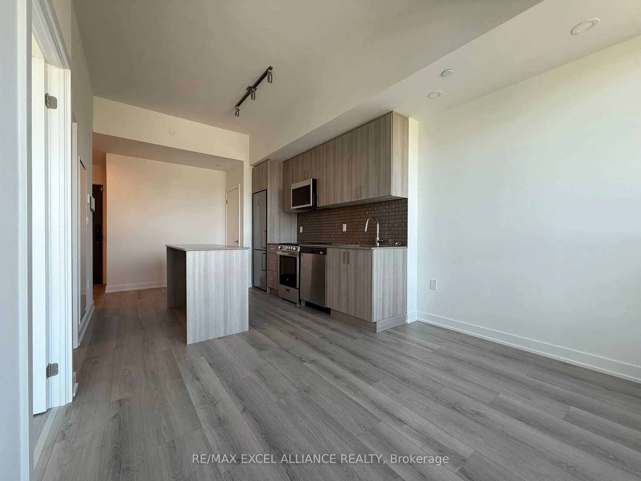 1005 Dundas Street E, #544