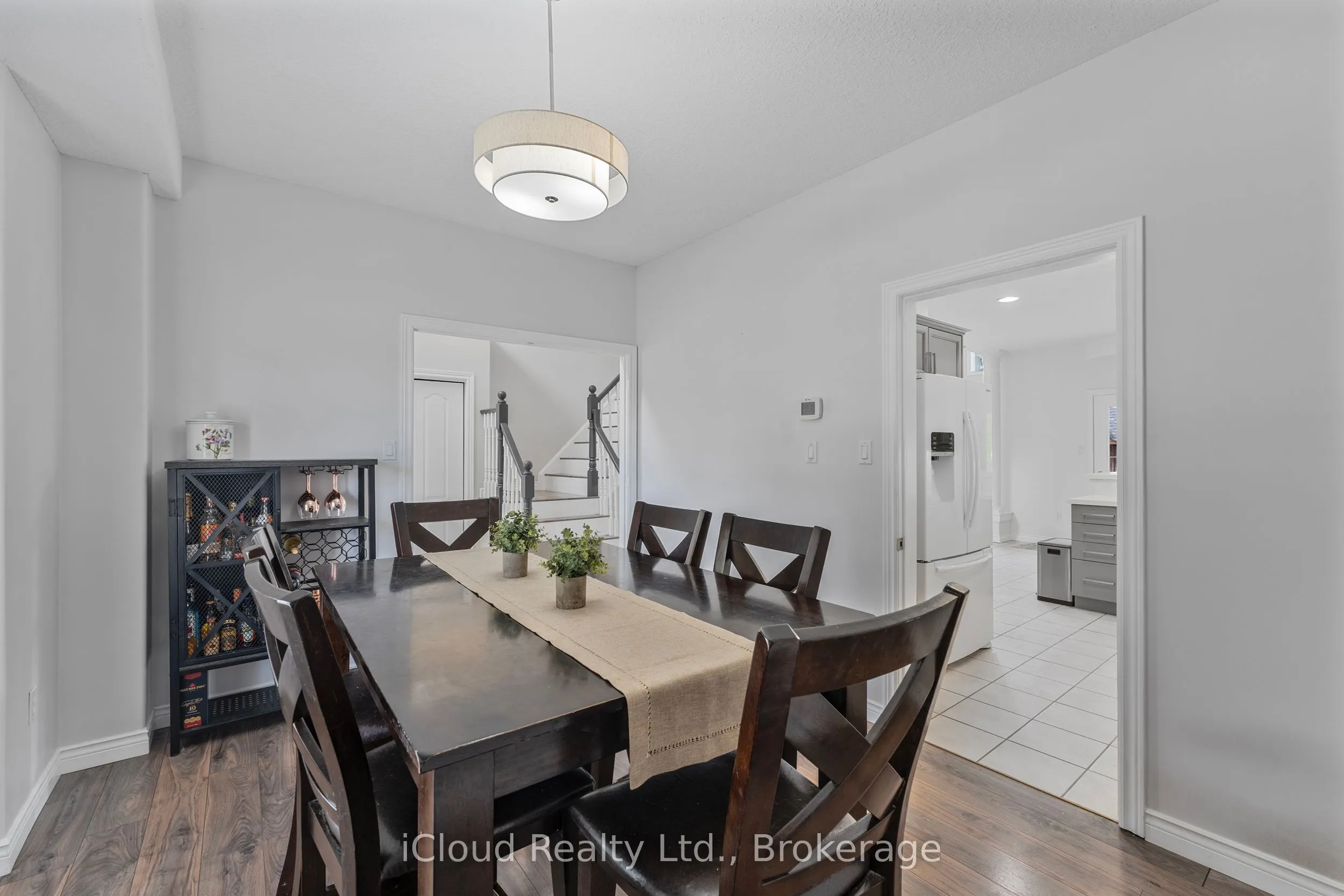2 Redfern Street