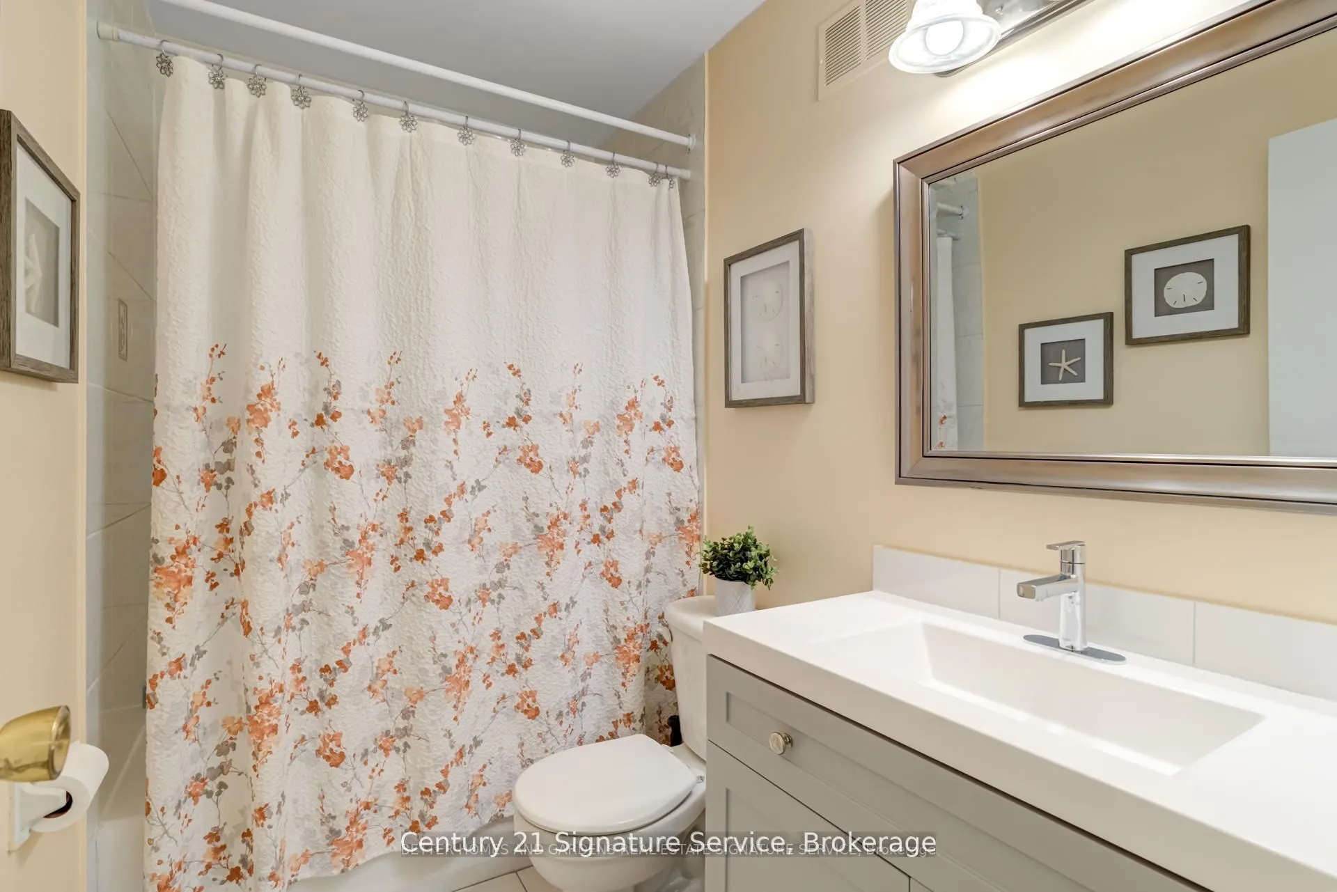 2001 Bonnymede Drive, #15
