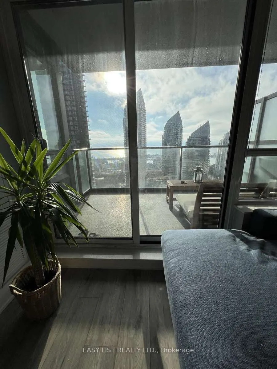 36 Park Lawn Road, #2401