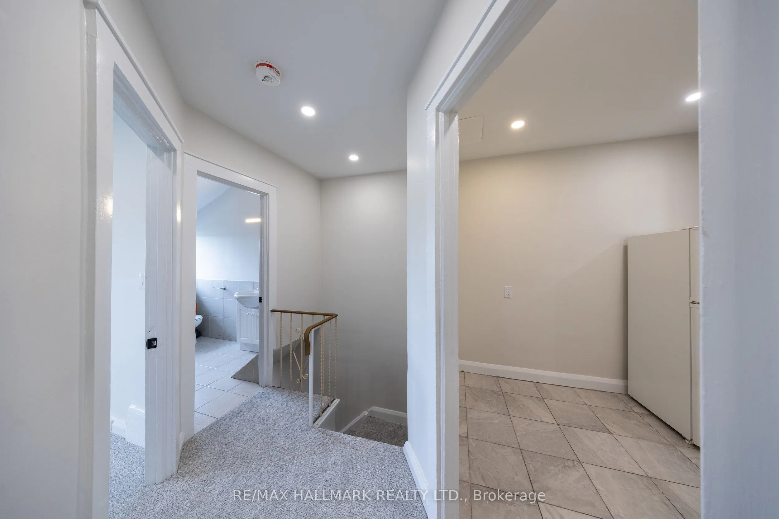 1366 Davenport Road #Upper