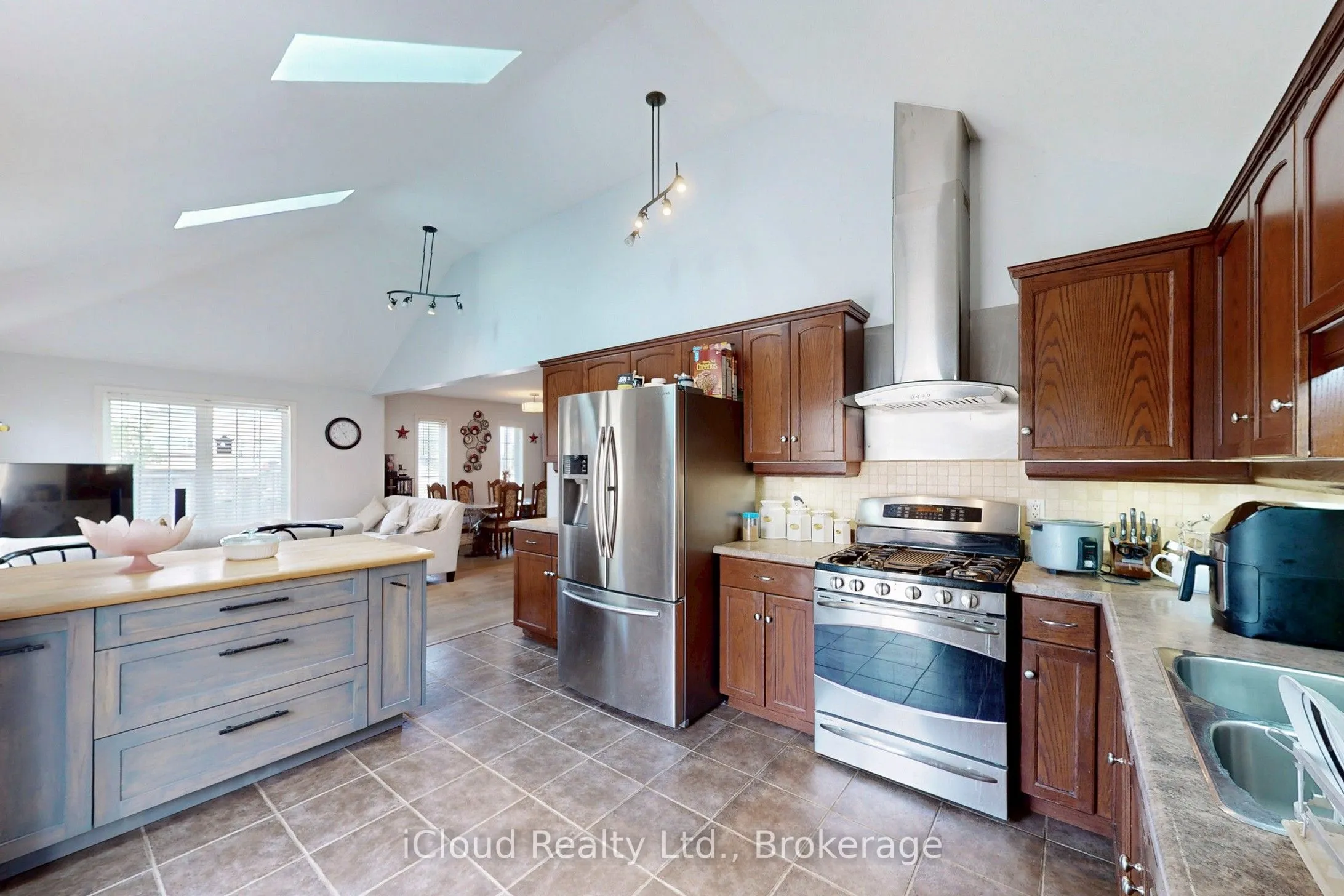 49 Oak Ridge Drive