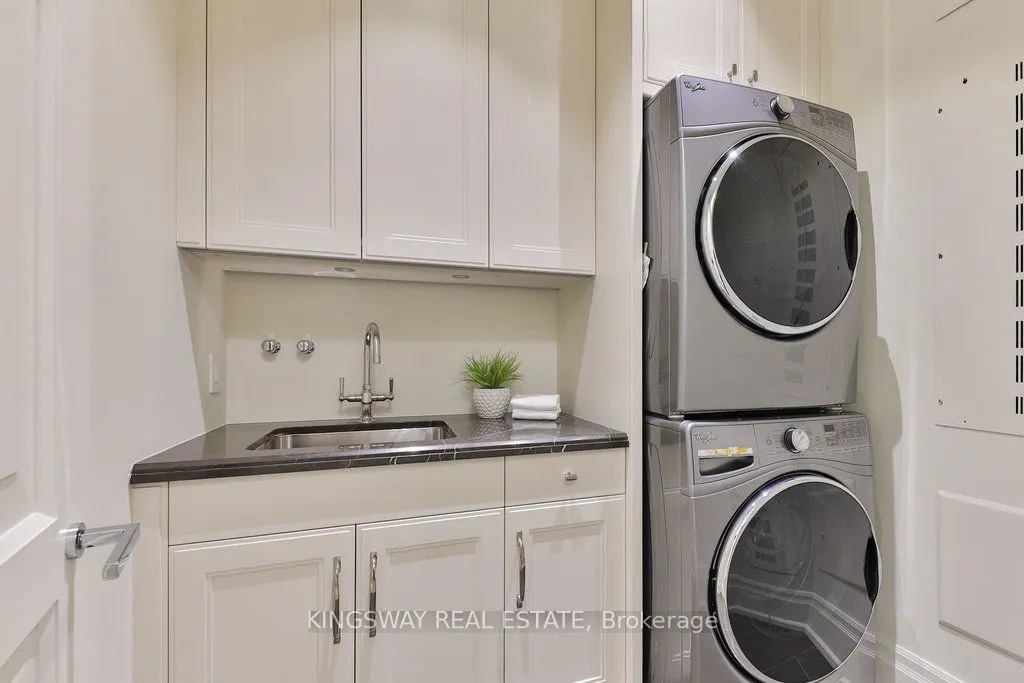 300 Randall Street #203