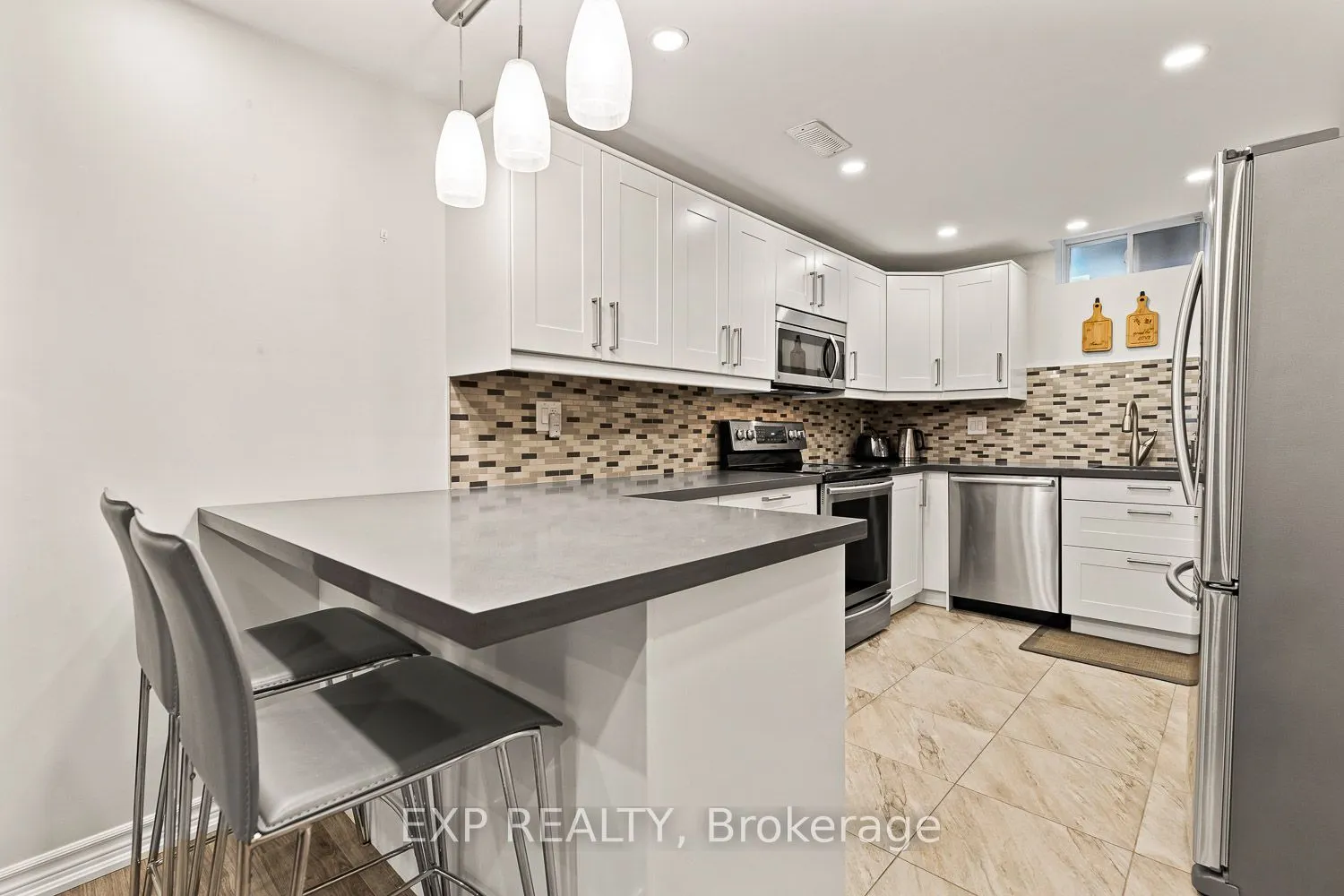 46 Emily Carr Crescent