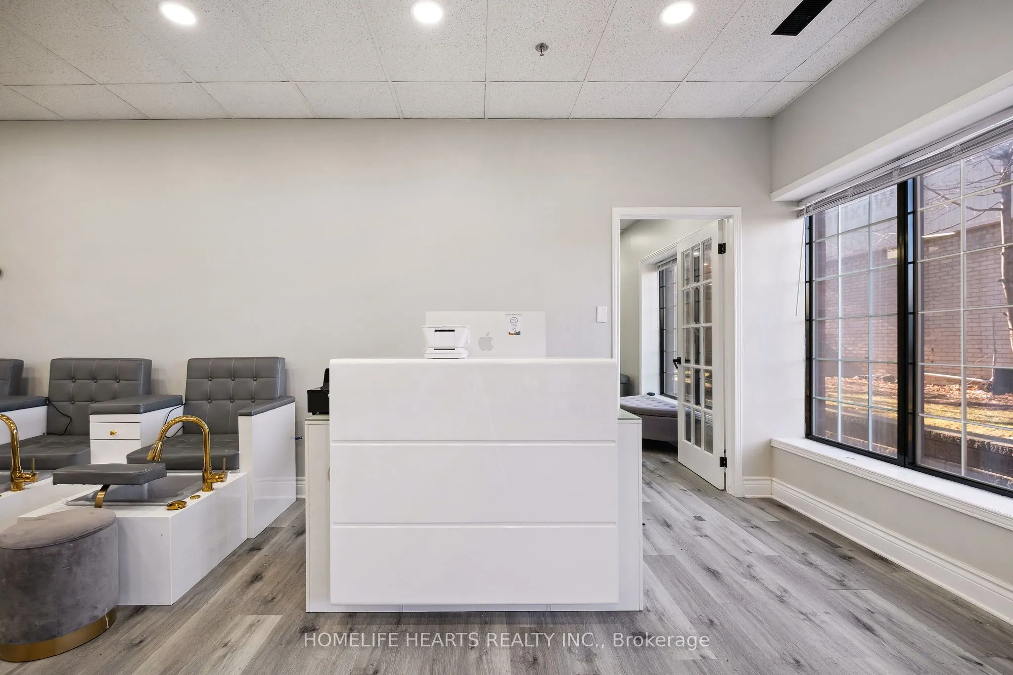 2180 Credit Valley Road, #106B