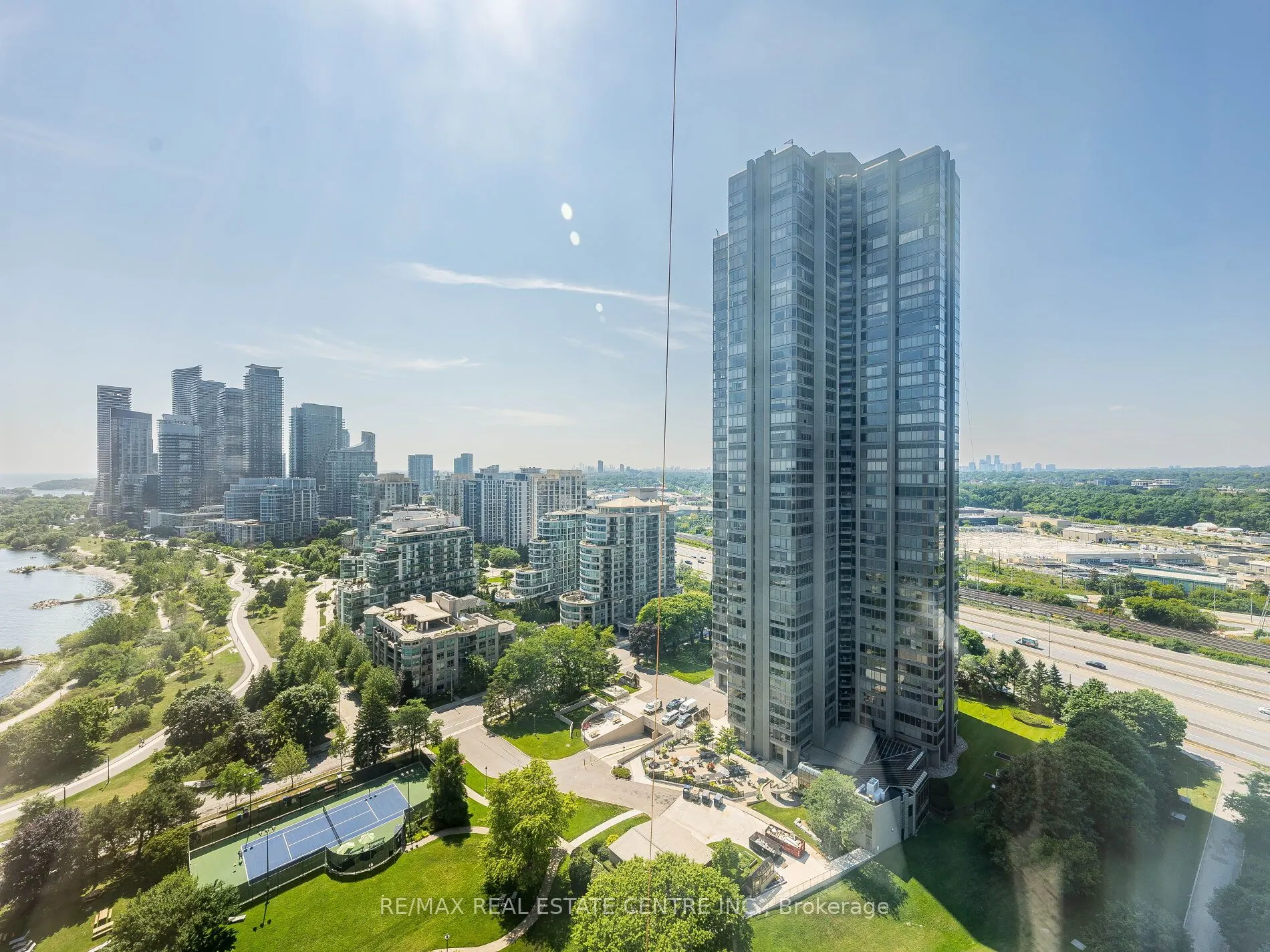 1 Palace Pier Court, #2407