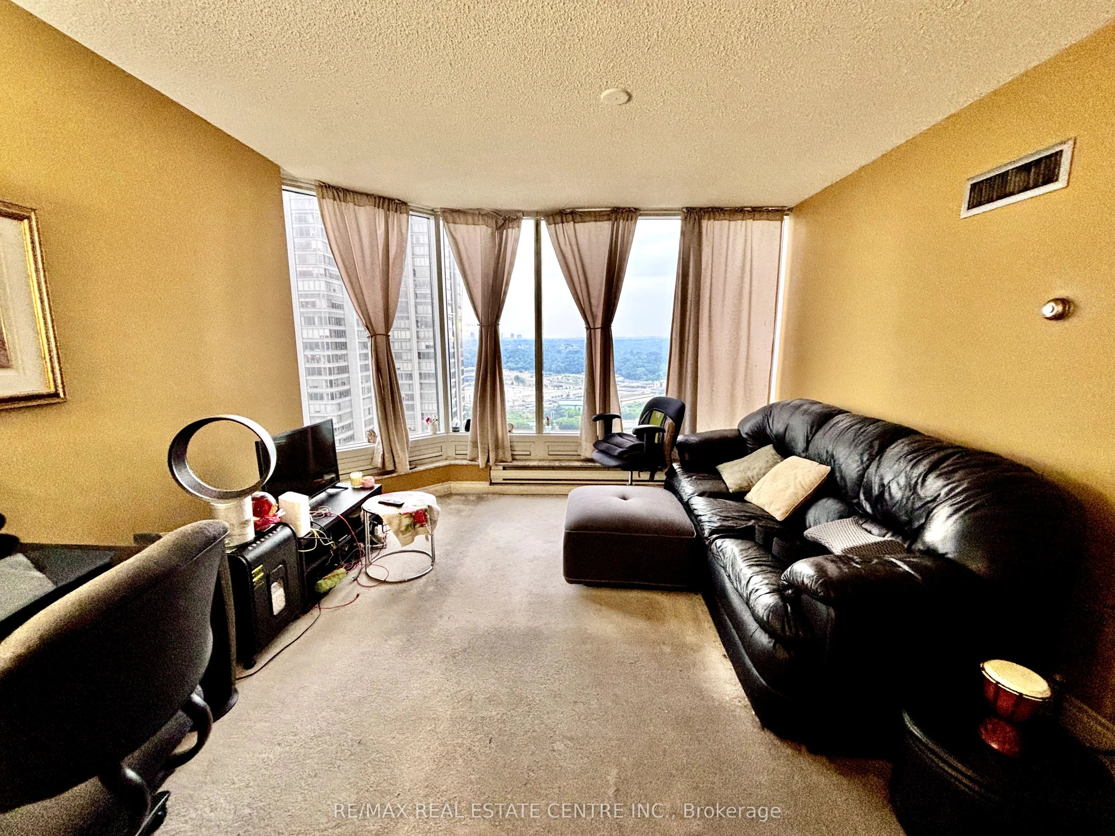 1 Palace Pier Court, #2407