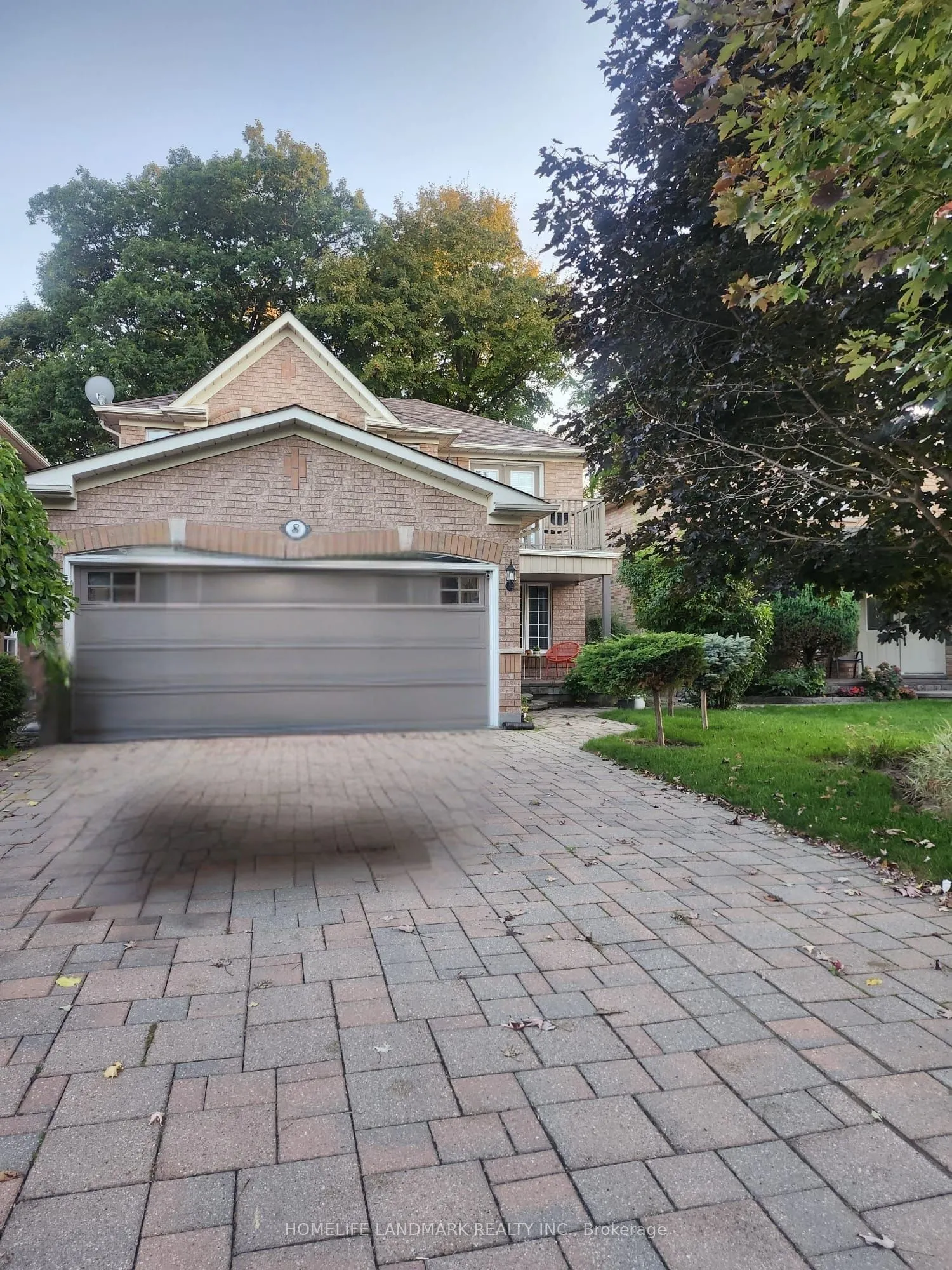 8 Morden Neilson Way