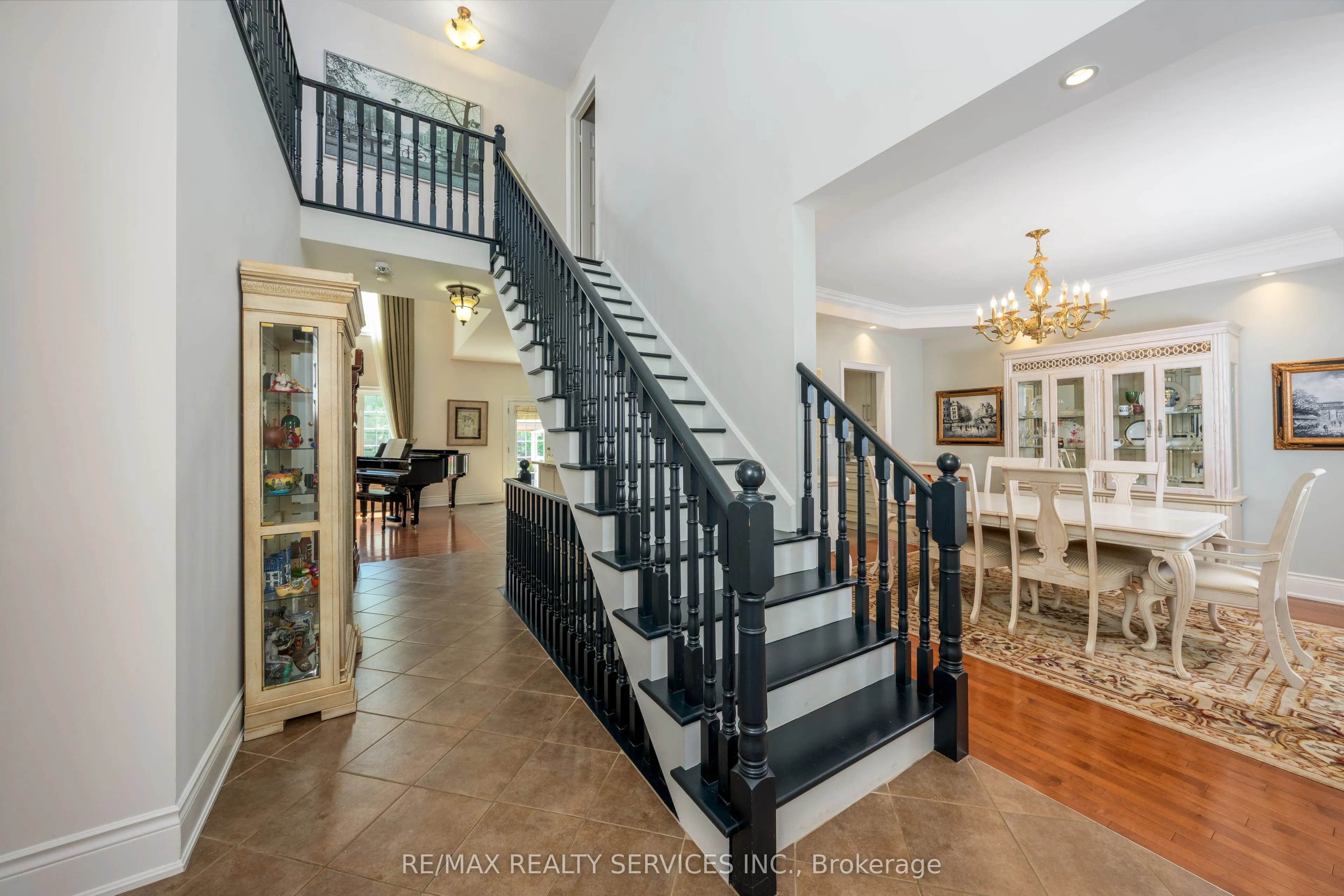 68 North Riverdale Drive