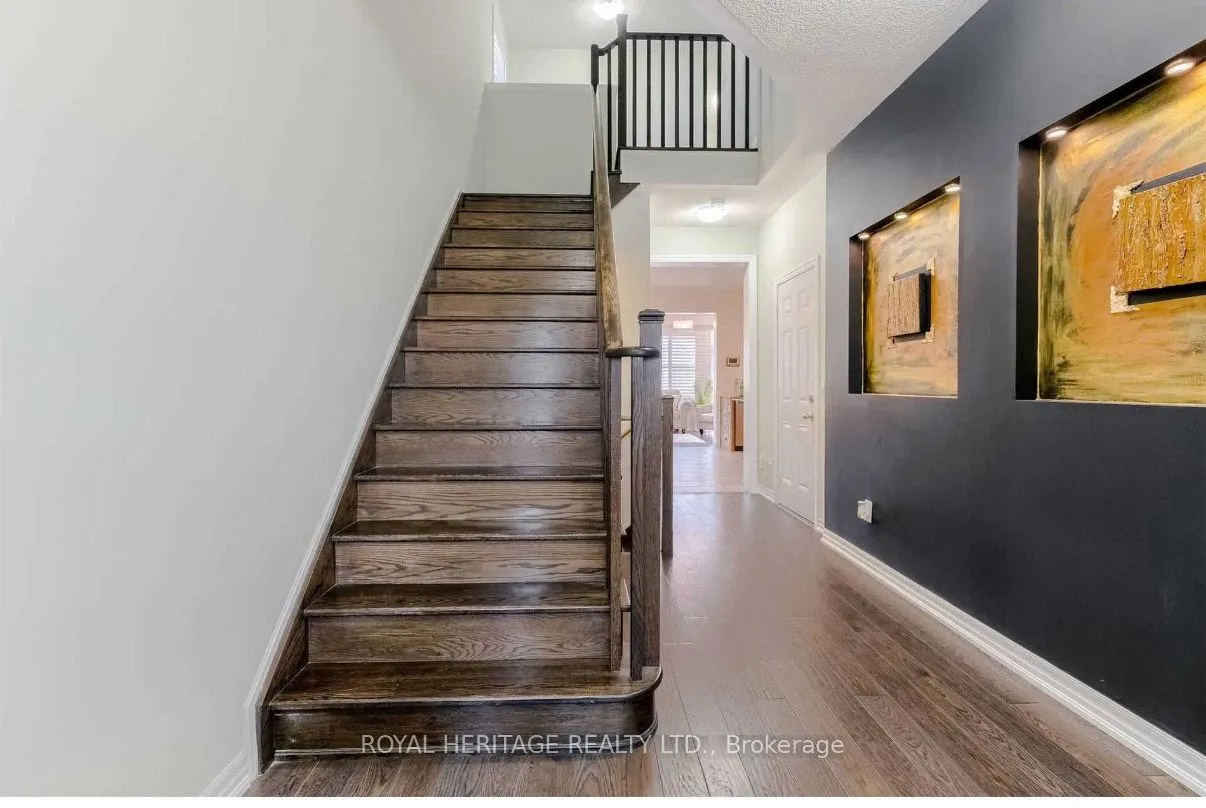 114 Hanson Crescent