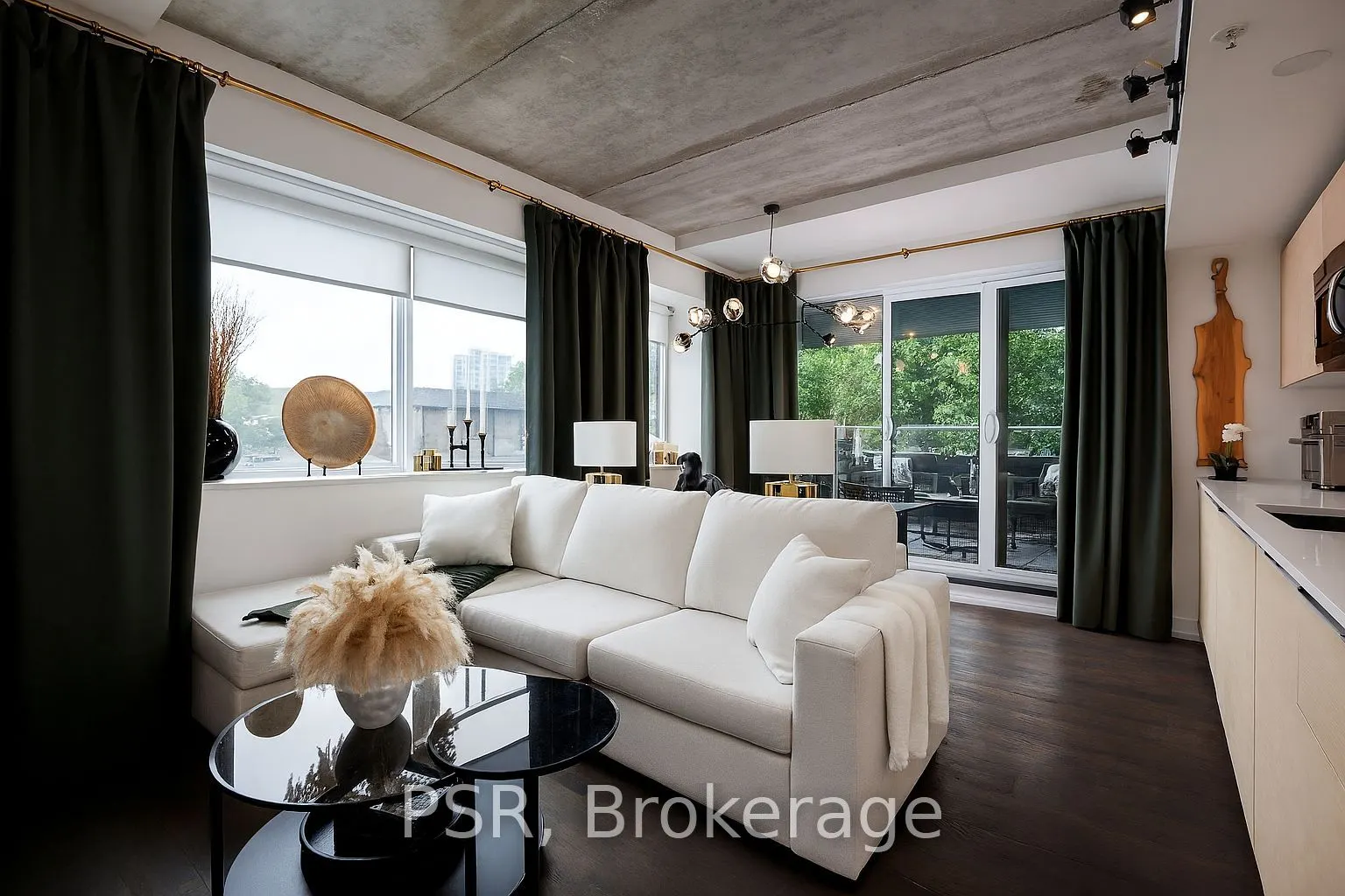 51 Lady Bank Road, #203