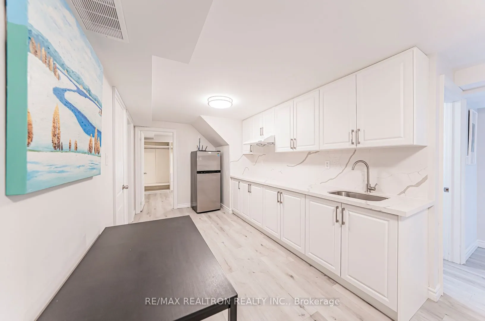 221 Old Orchard Circle