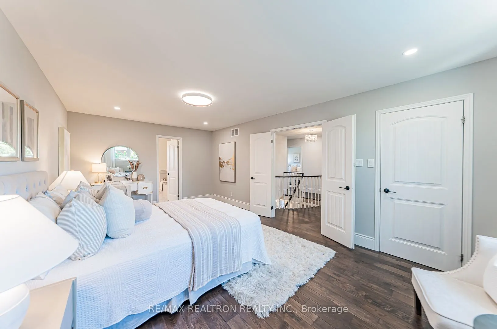 221 Old Orchard Circle