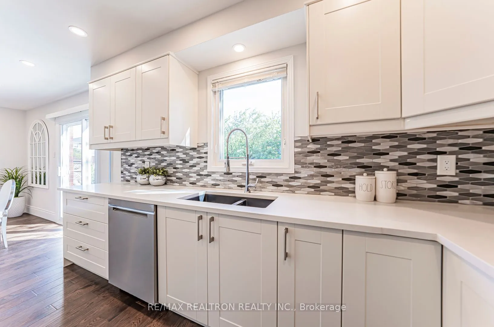 221 Old Orchard Circle