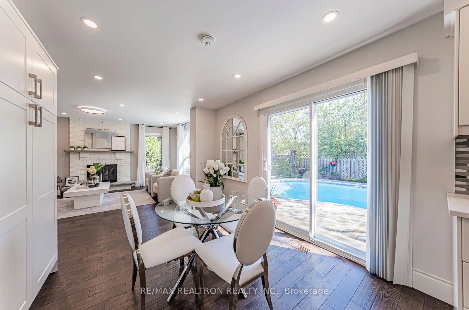 221 Old Orchard Circle