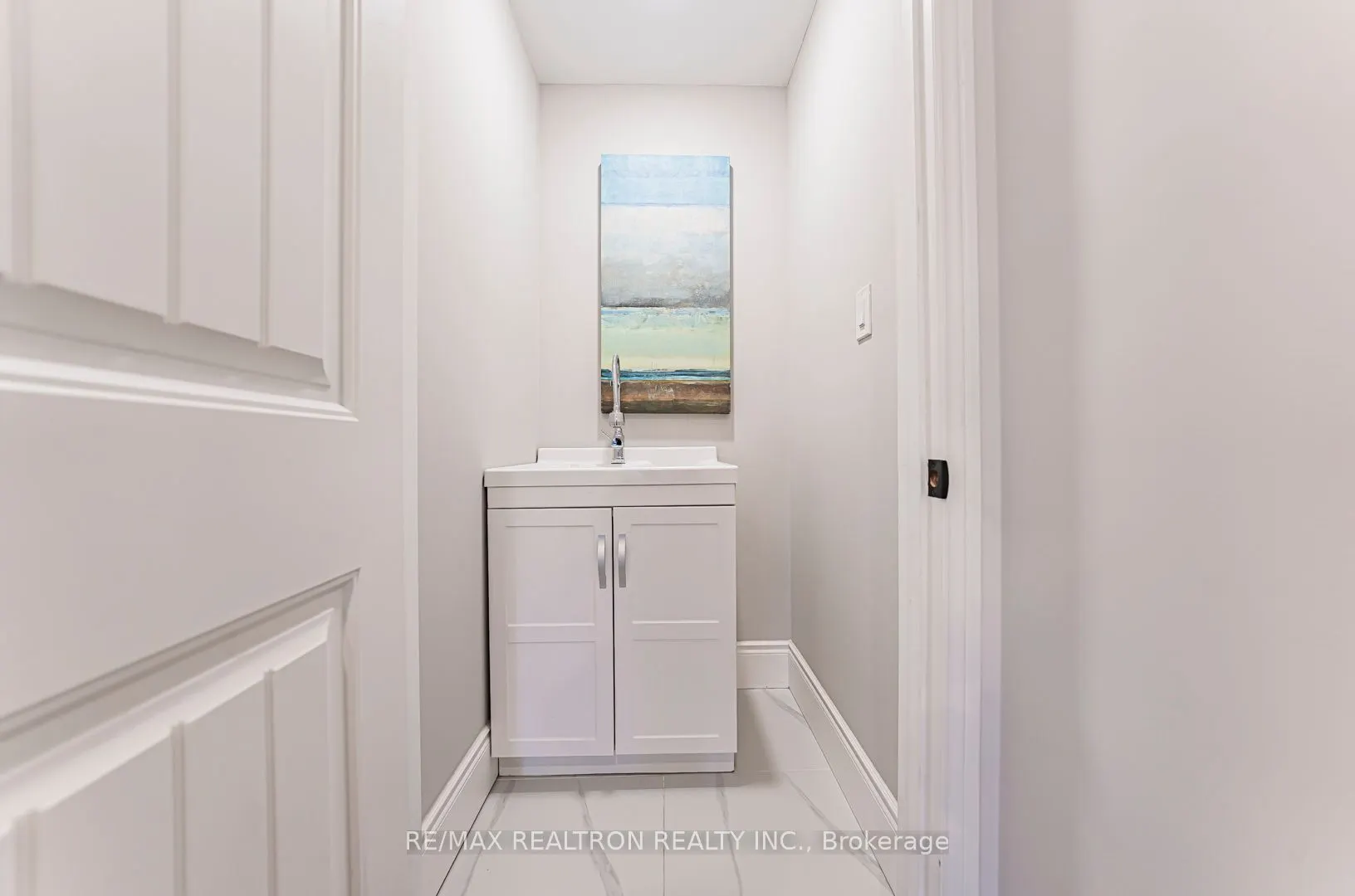 221 Old Orchard Circle