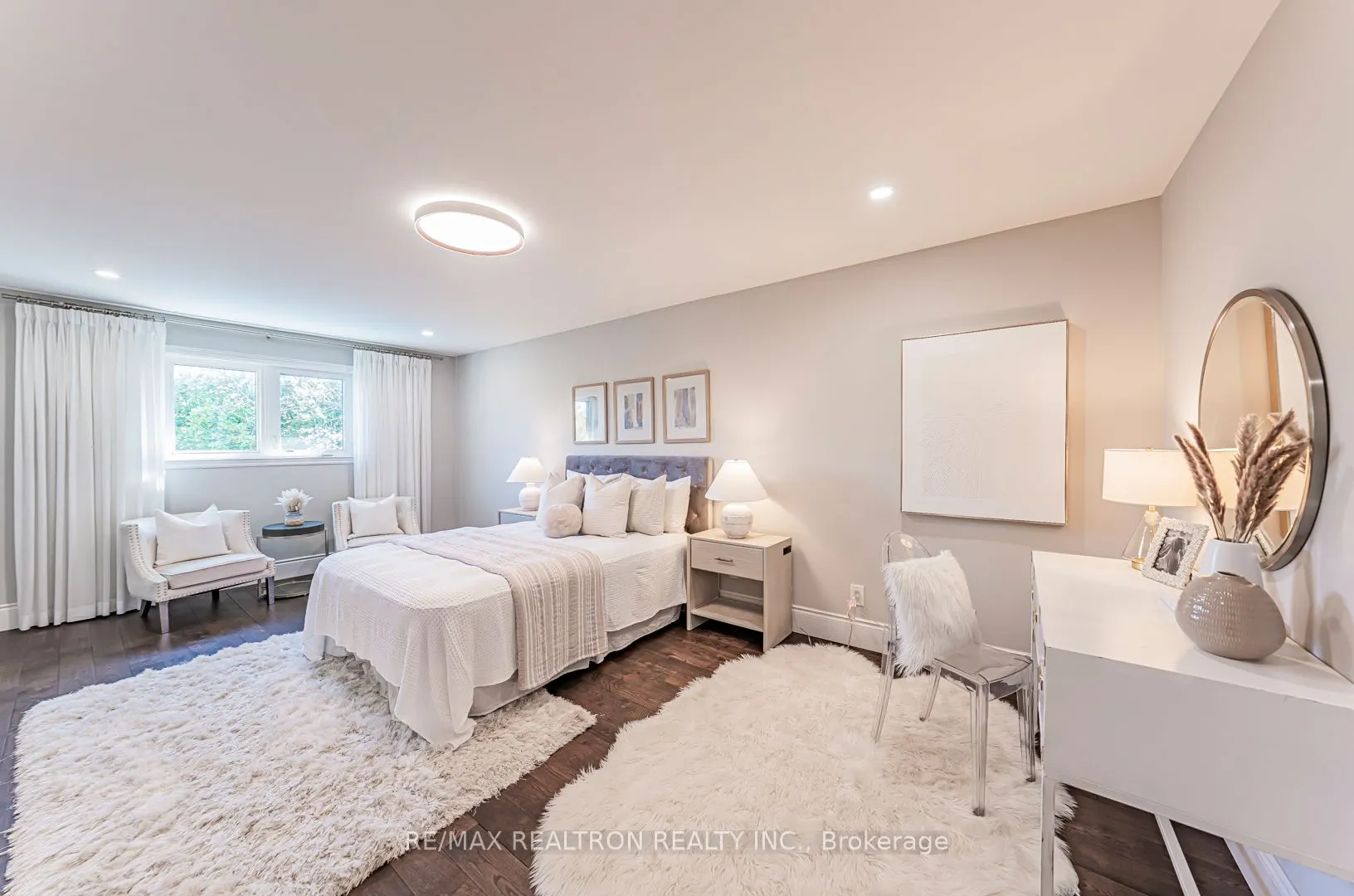 221 Old Orchard Circle