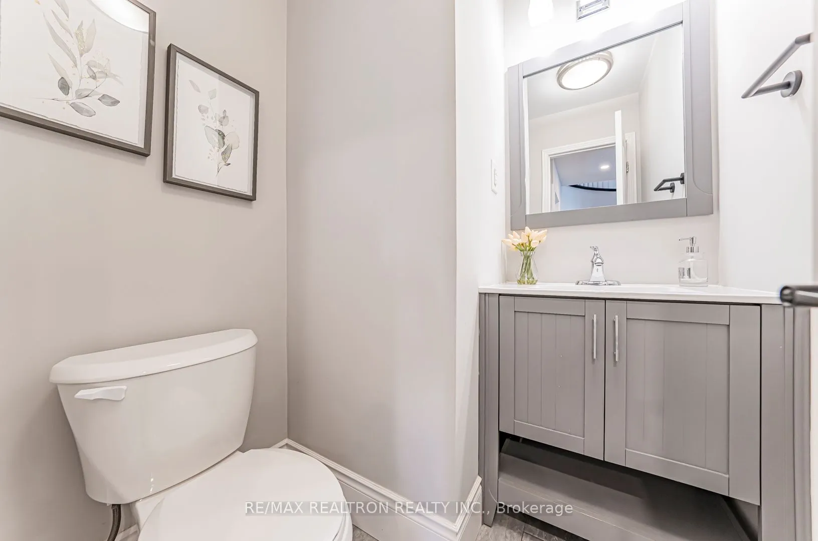 221 Old Orchard Circle