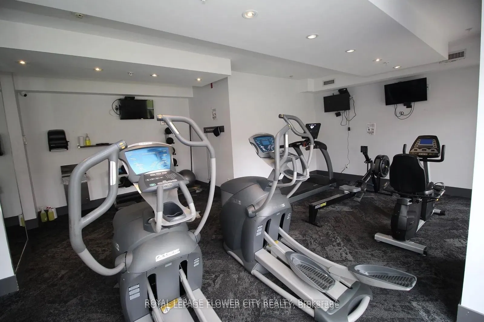 570 Lolita Gardens, #215