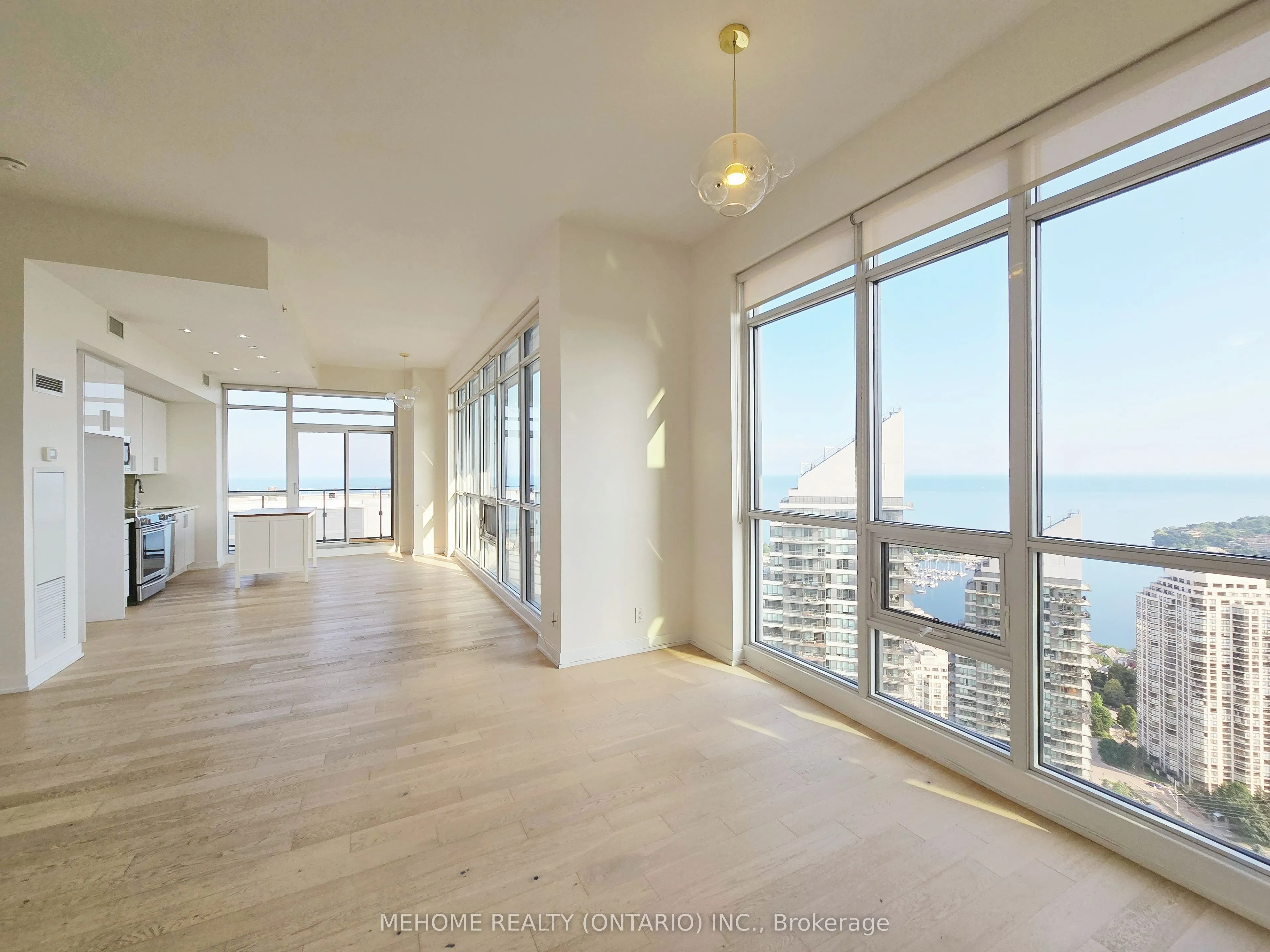 2220 Lakeshore Boulevard W, #Uph08