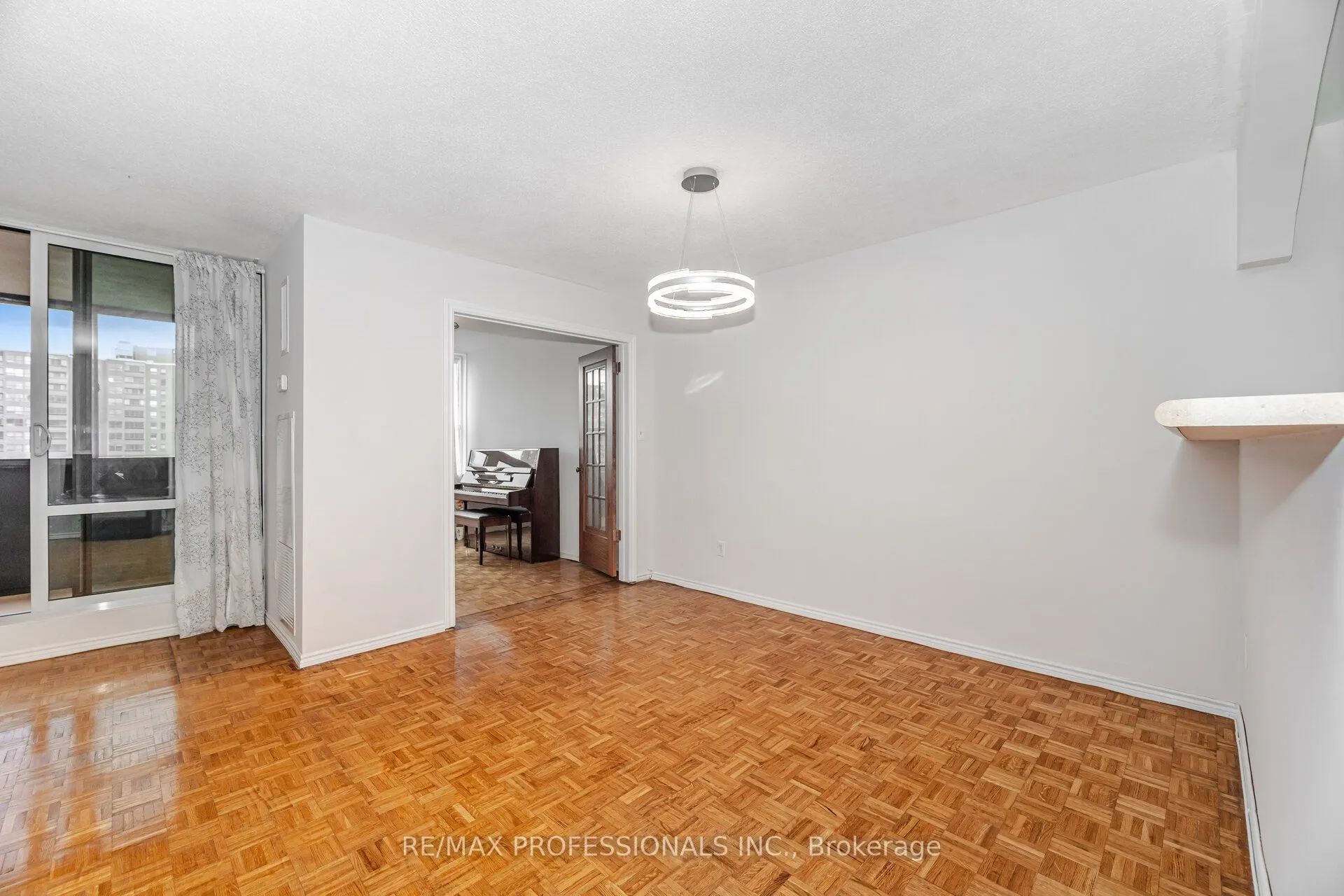 714 The West Mall, #1411