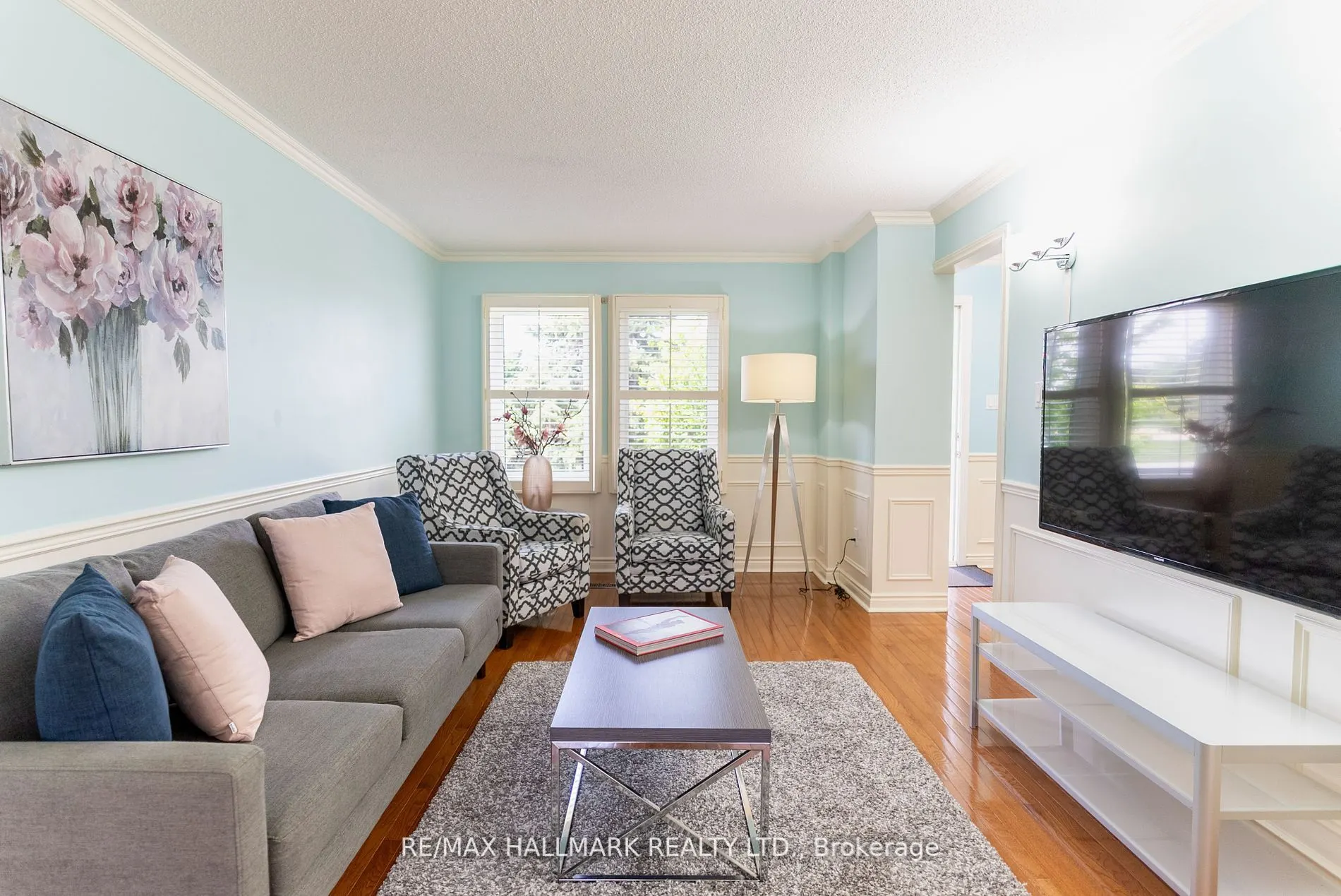 3294 Thorncrest Drive