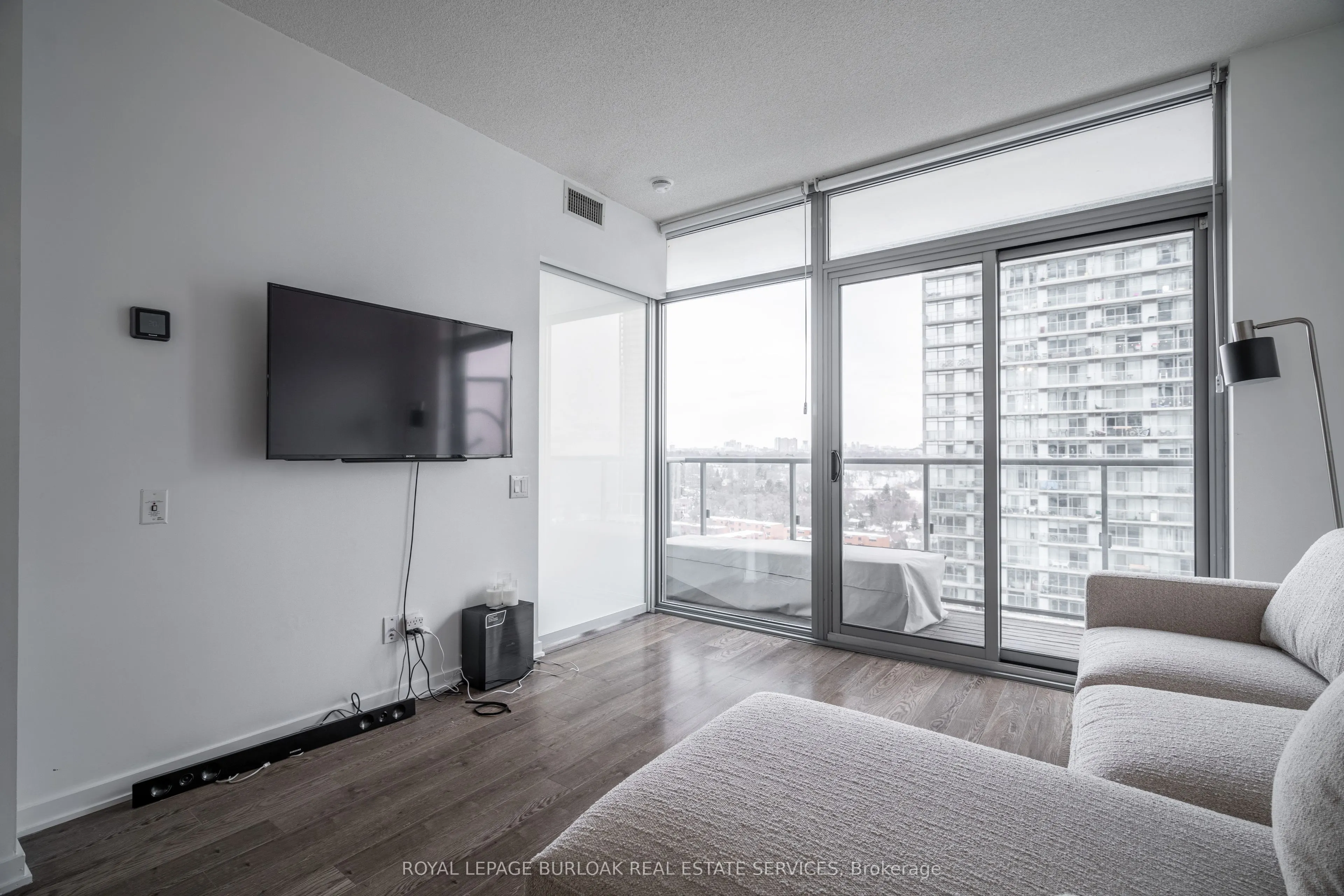 105 The Queensway, #1514
