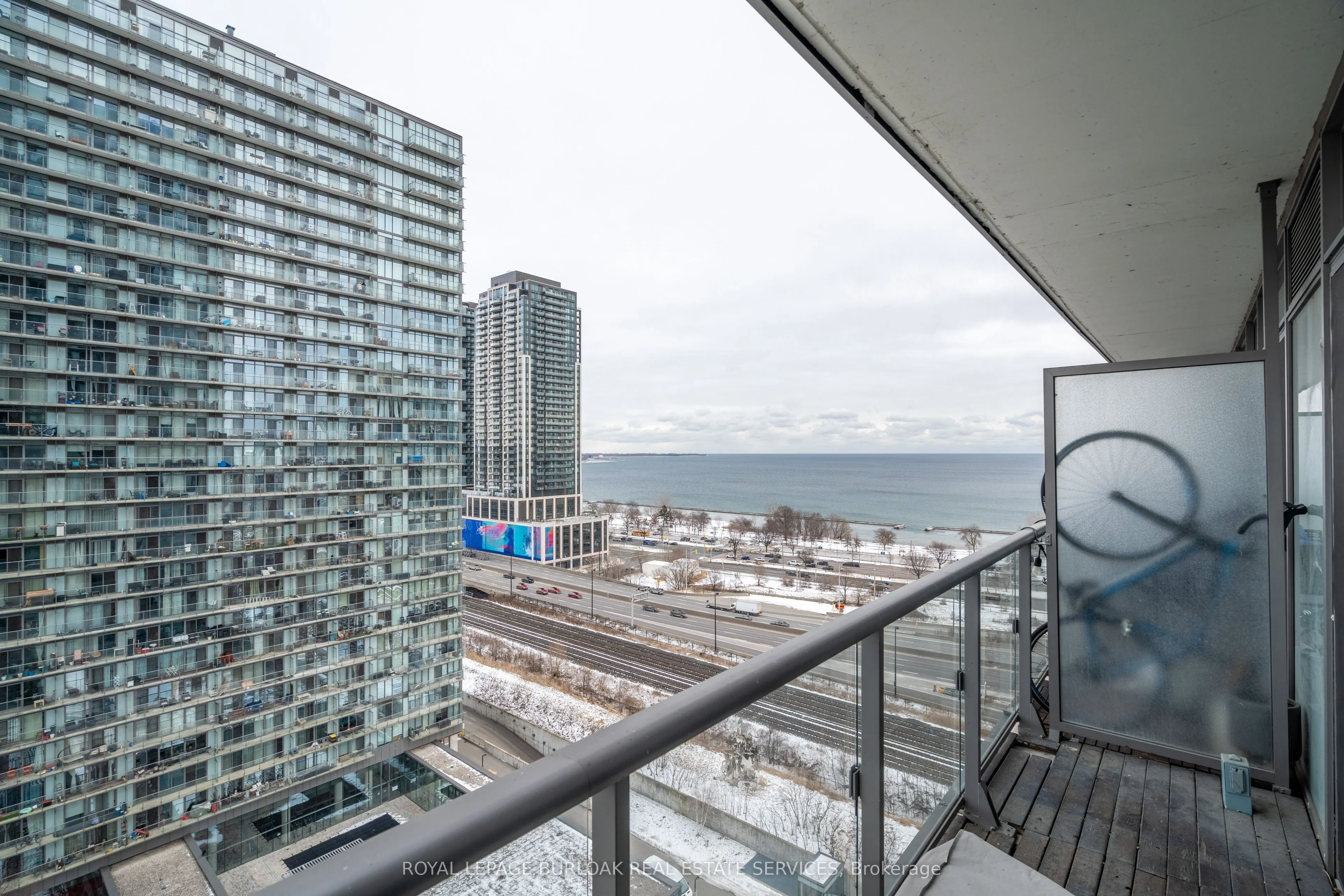 105 The Queensway, #1514