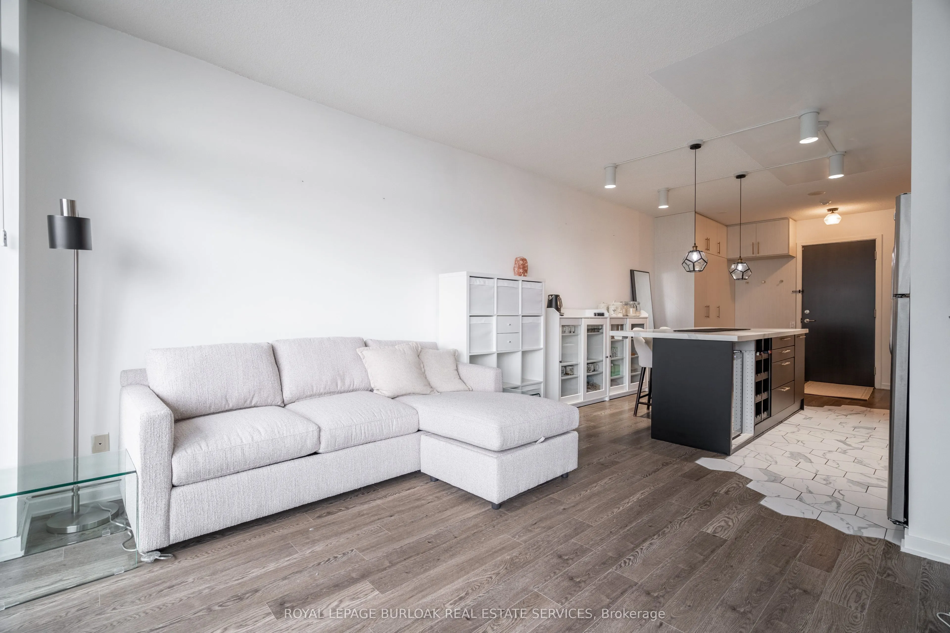 105 The Queensway, #1514
