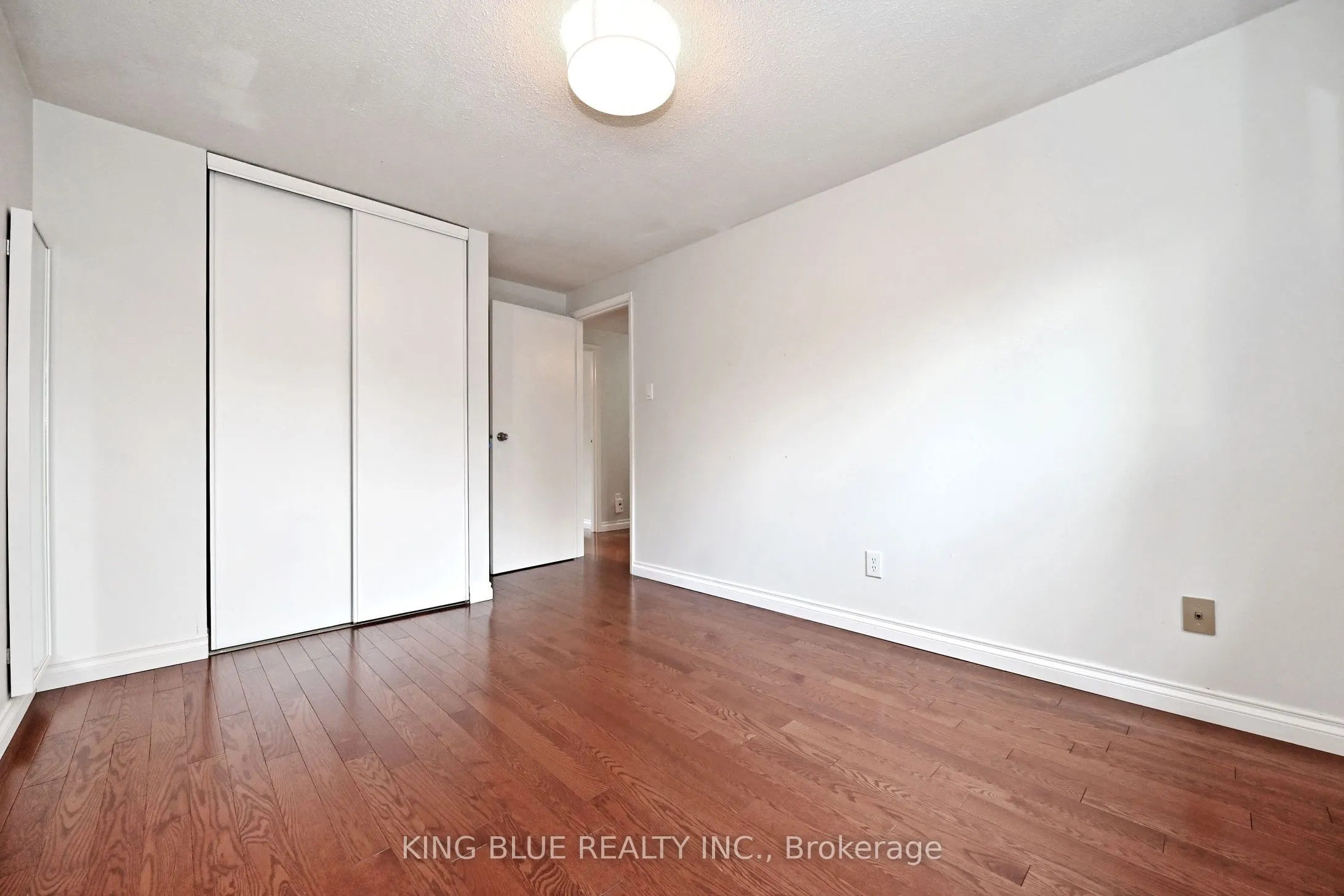 1047 Raintree Lane