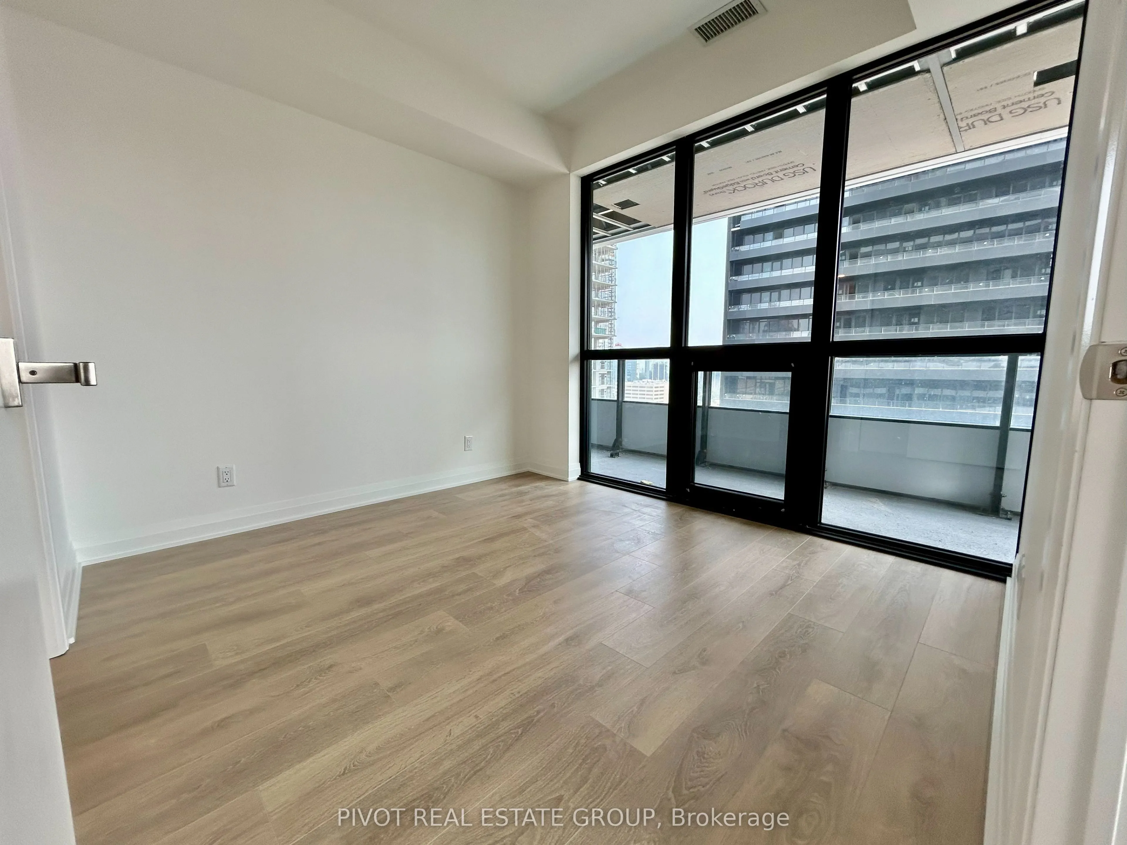 4015 The Exchange, #1202