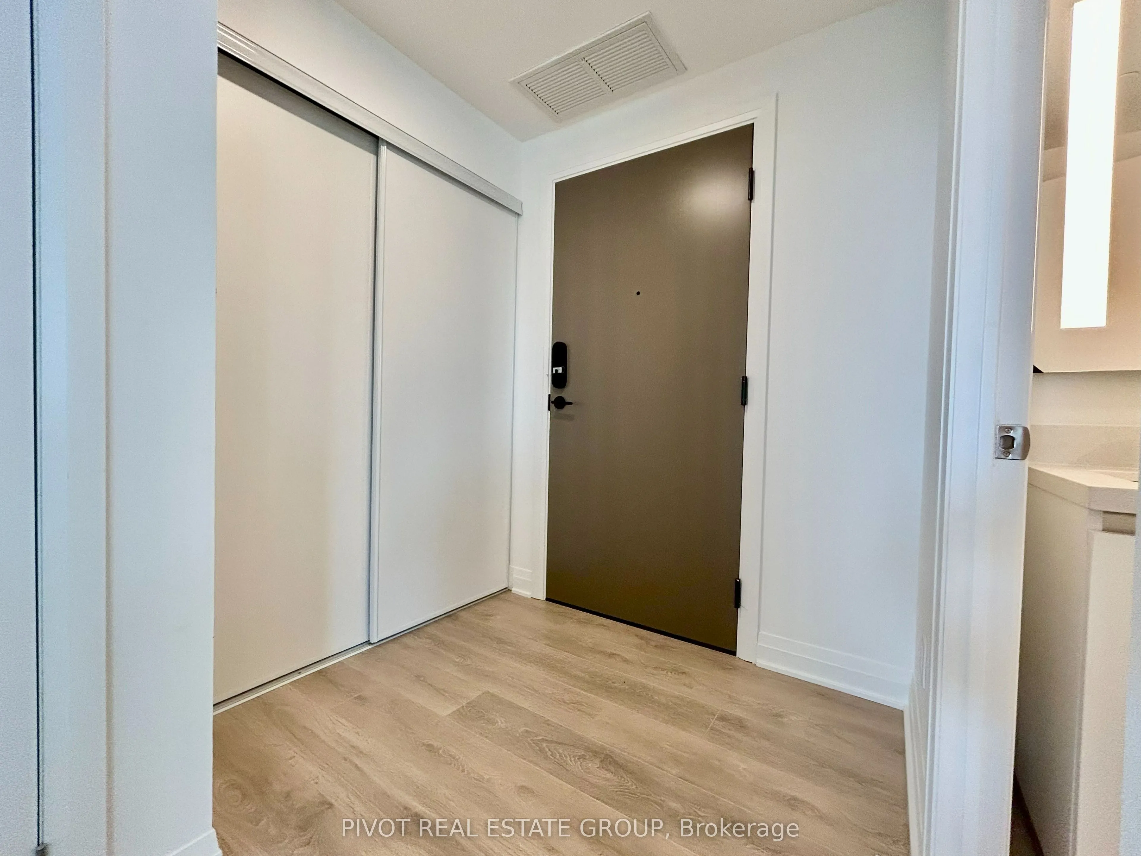 4015 The Exchange, #1202