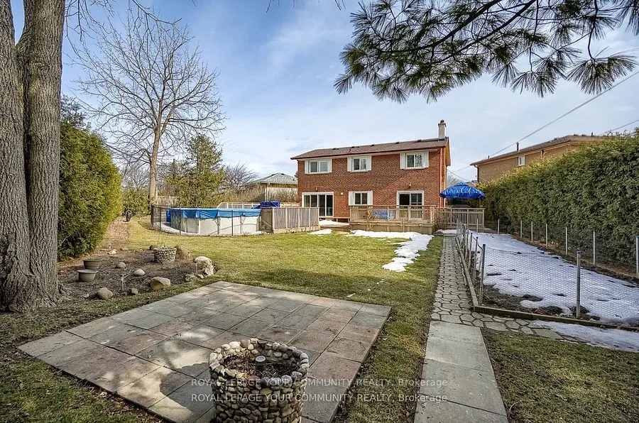 18 Terryellen Crescent